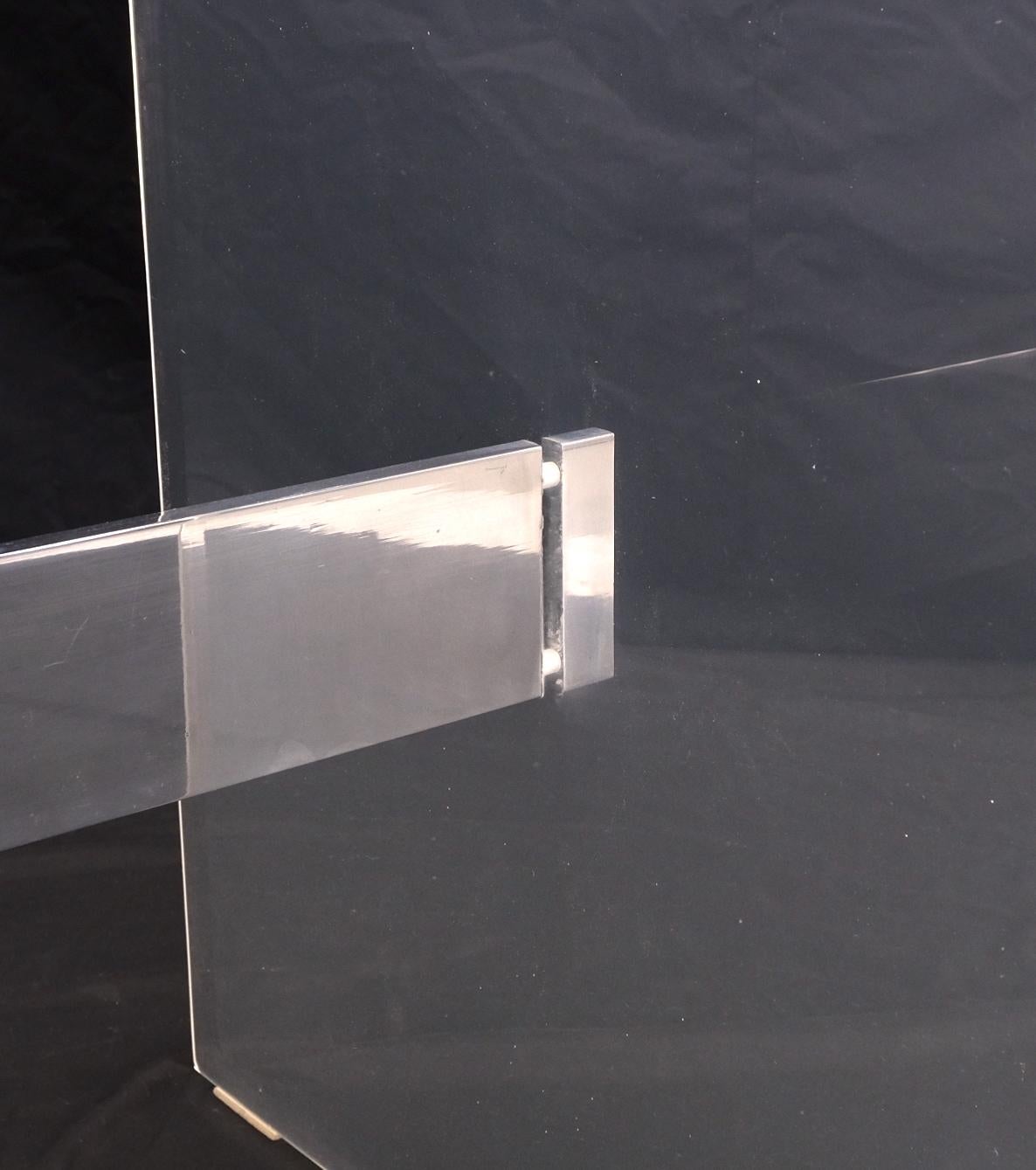 Rechteckiger Konferenztisch aus Lucite und Aluminiumfuß mit Glasplatte im Angebot 2