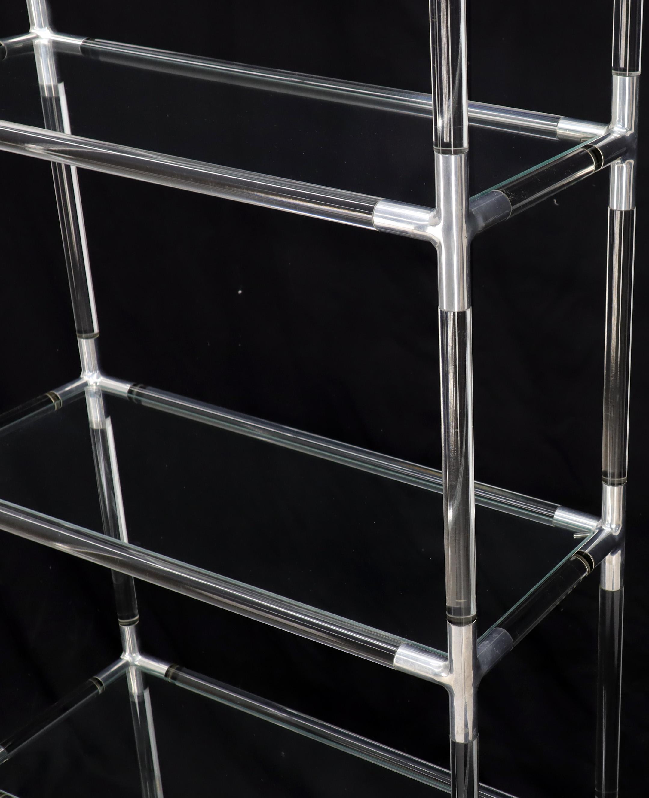 Lucite and Aluminum Mid-Century Modern 5-Tier Etagere Vitrine Shelving Unit In Excellent Condition For Sale In Rockaway, NJ