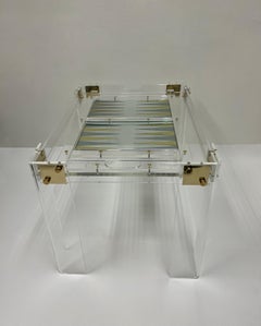 Tavolo da Backgammon in lucite e ottone di Charles Hollis Jones
