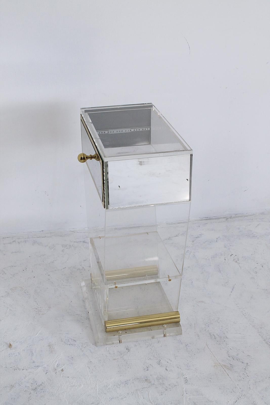 European Lucite and Brass Entry Console Table With Mirrored Drawer, 1970s, France For Sale
