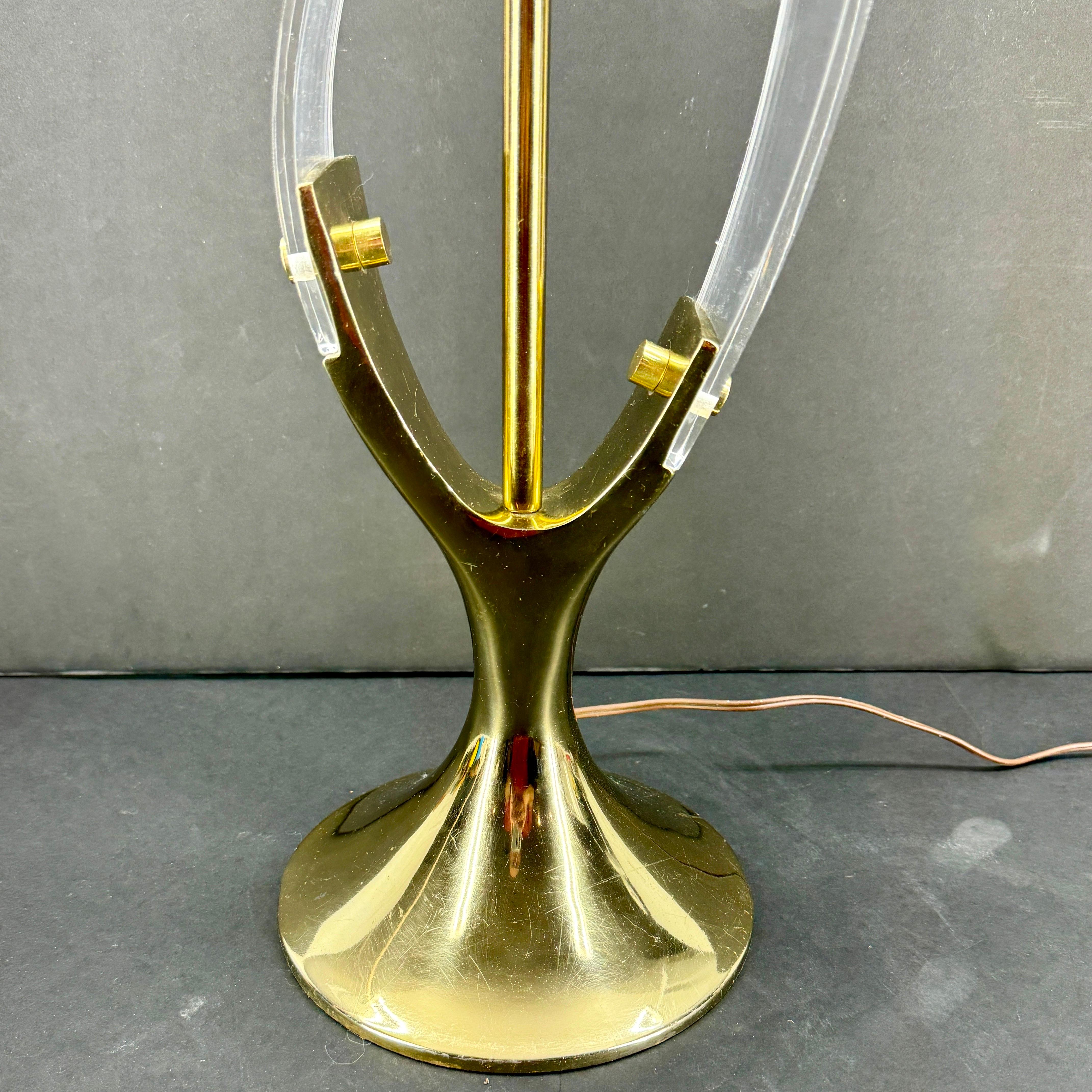 Lámpara escultura de hojas de lucita y latón by Laurel Lamp Company en venta 8