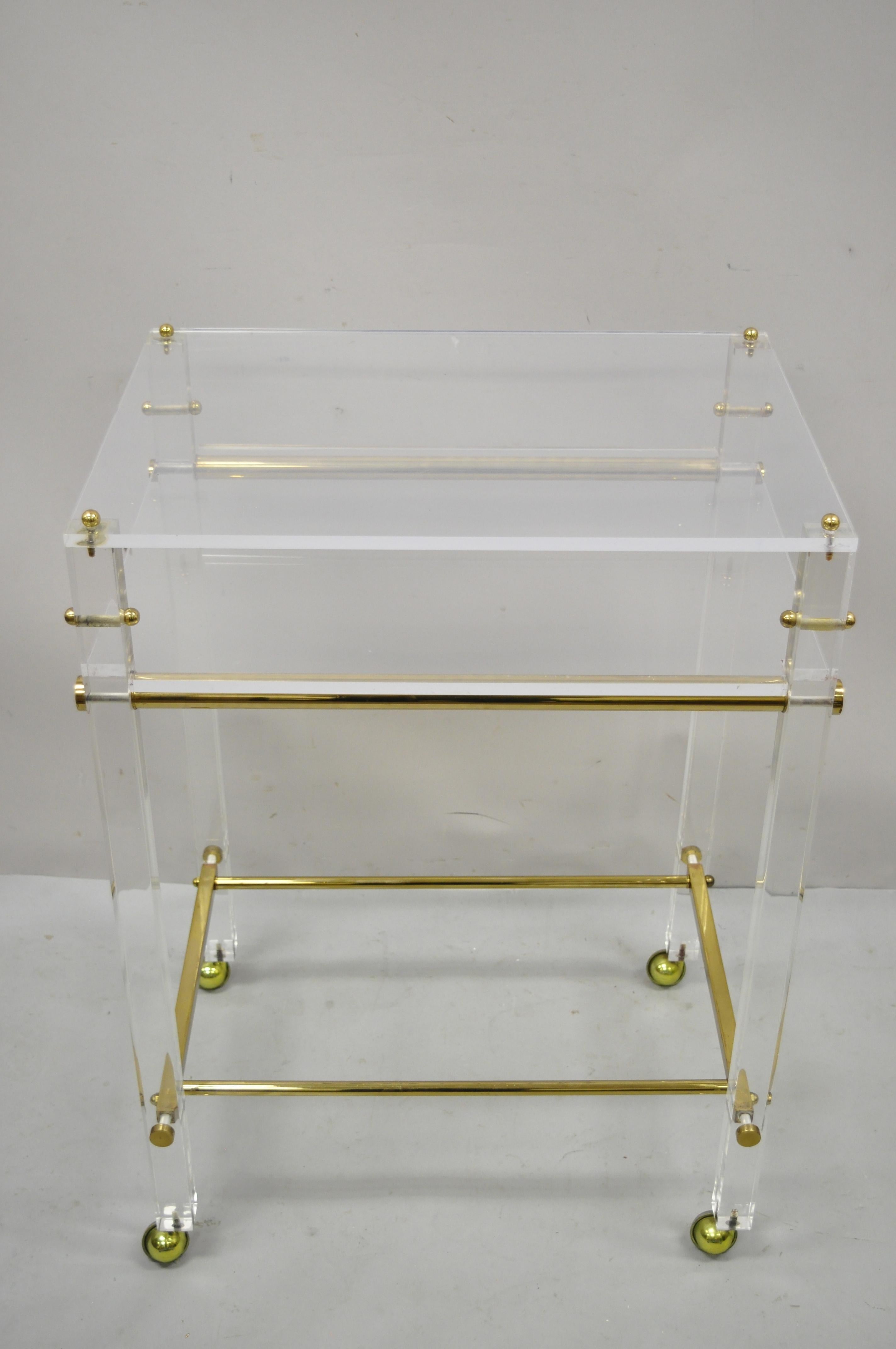 Lucite and Brass Mid-Century Modern Rolling Bar Cart Trolley Tea Table Stand For Sale 6