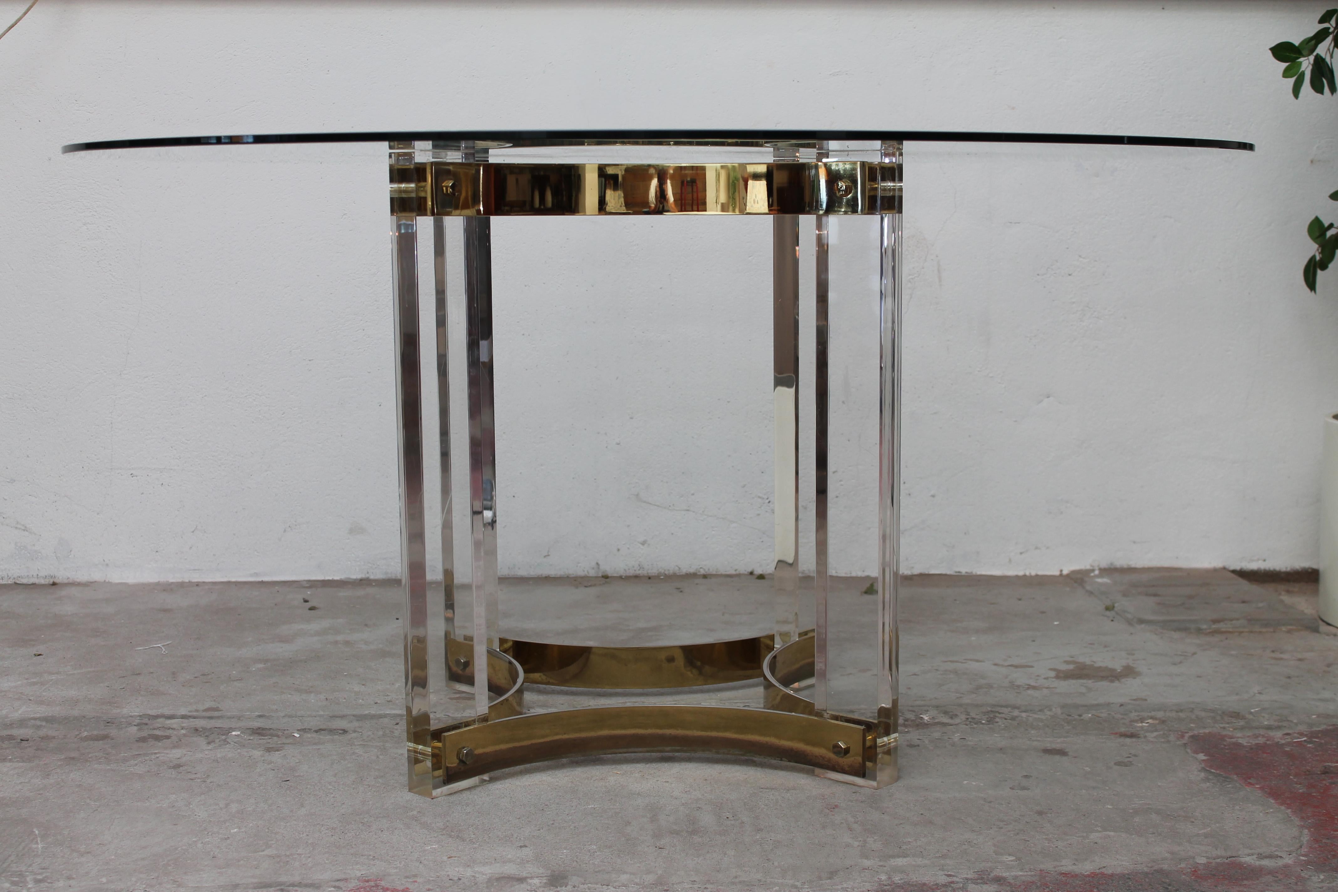 Mid-20th Century Lucite and Brass Table by Romeo Rega For Sale