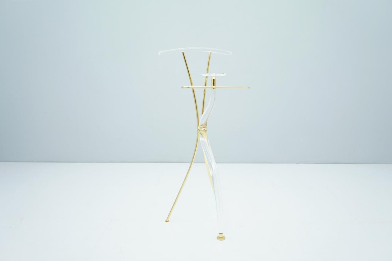 Lucite and Brass Three Leg Valet, 1960s For Sale 6