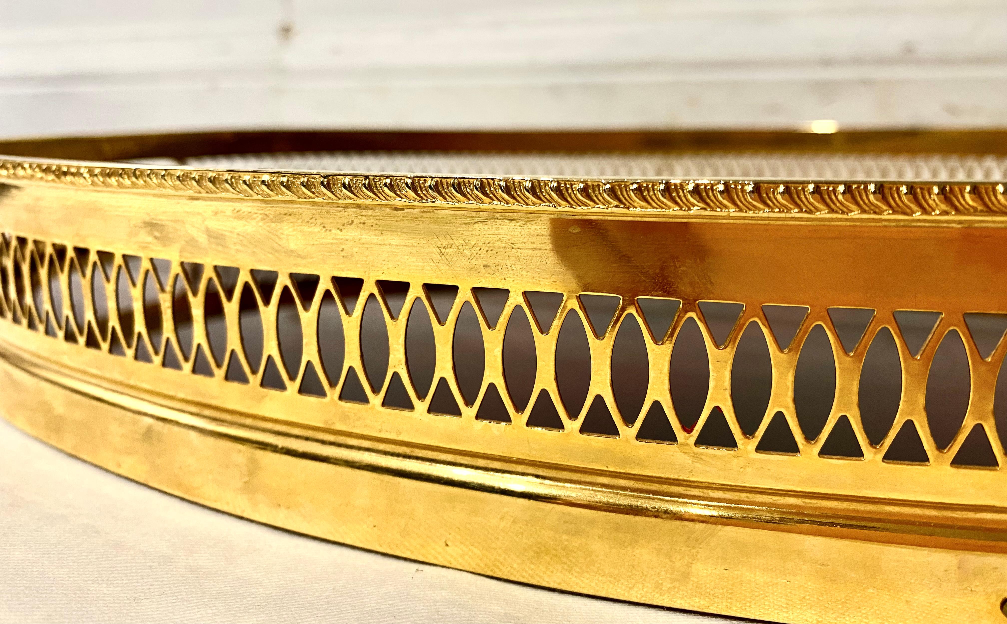 Bandeja grande de lucita y latón con caparazón de tortuga, Italia, Moderne Mid-Century en venta 4