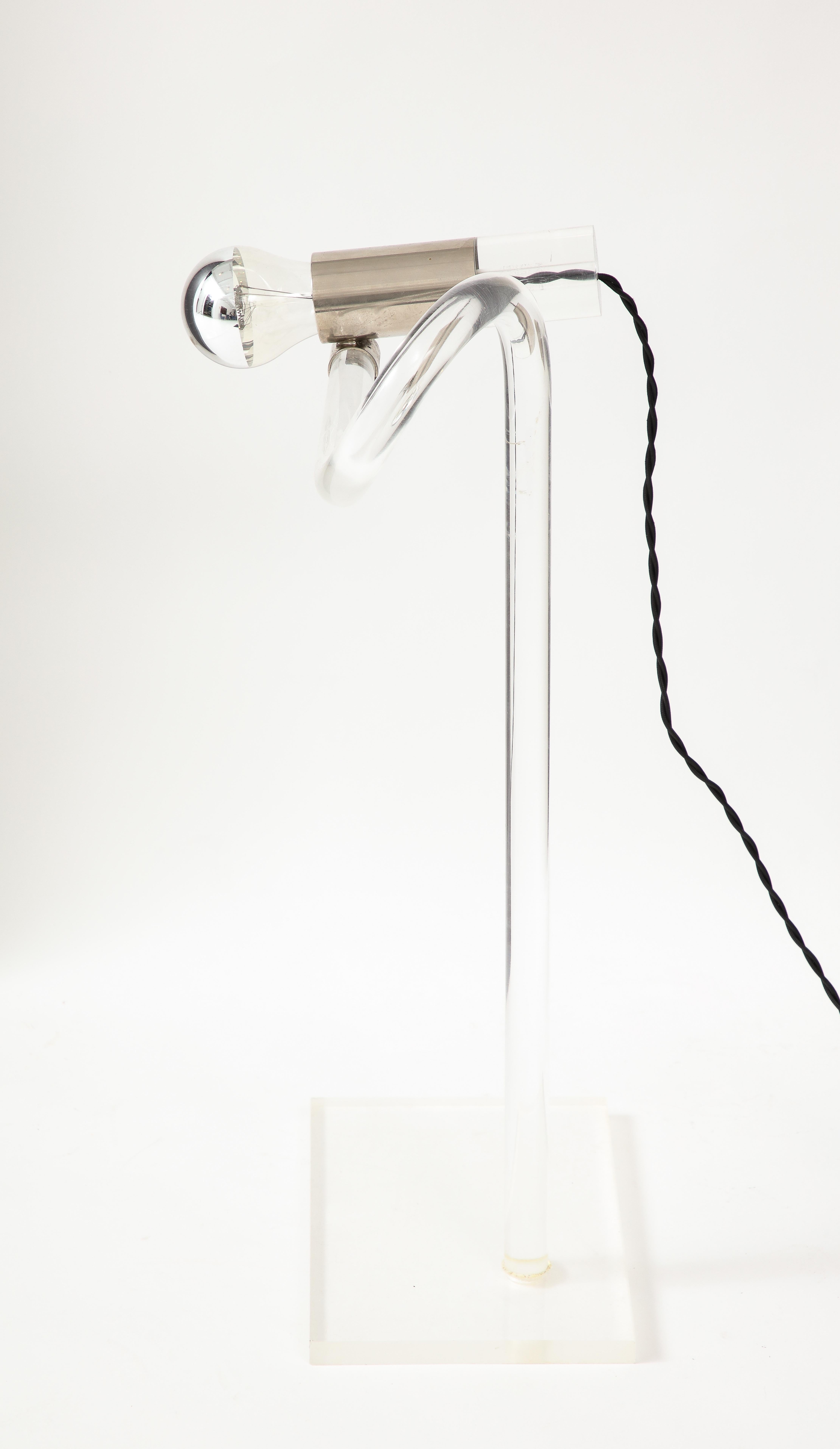 Lampe de bureau en lucite et chrome de Peter Hamburger pour Knoll, États-Unis, années 1970 en vente 5