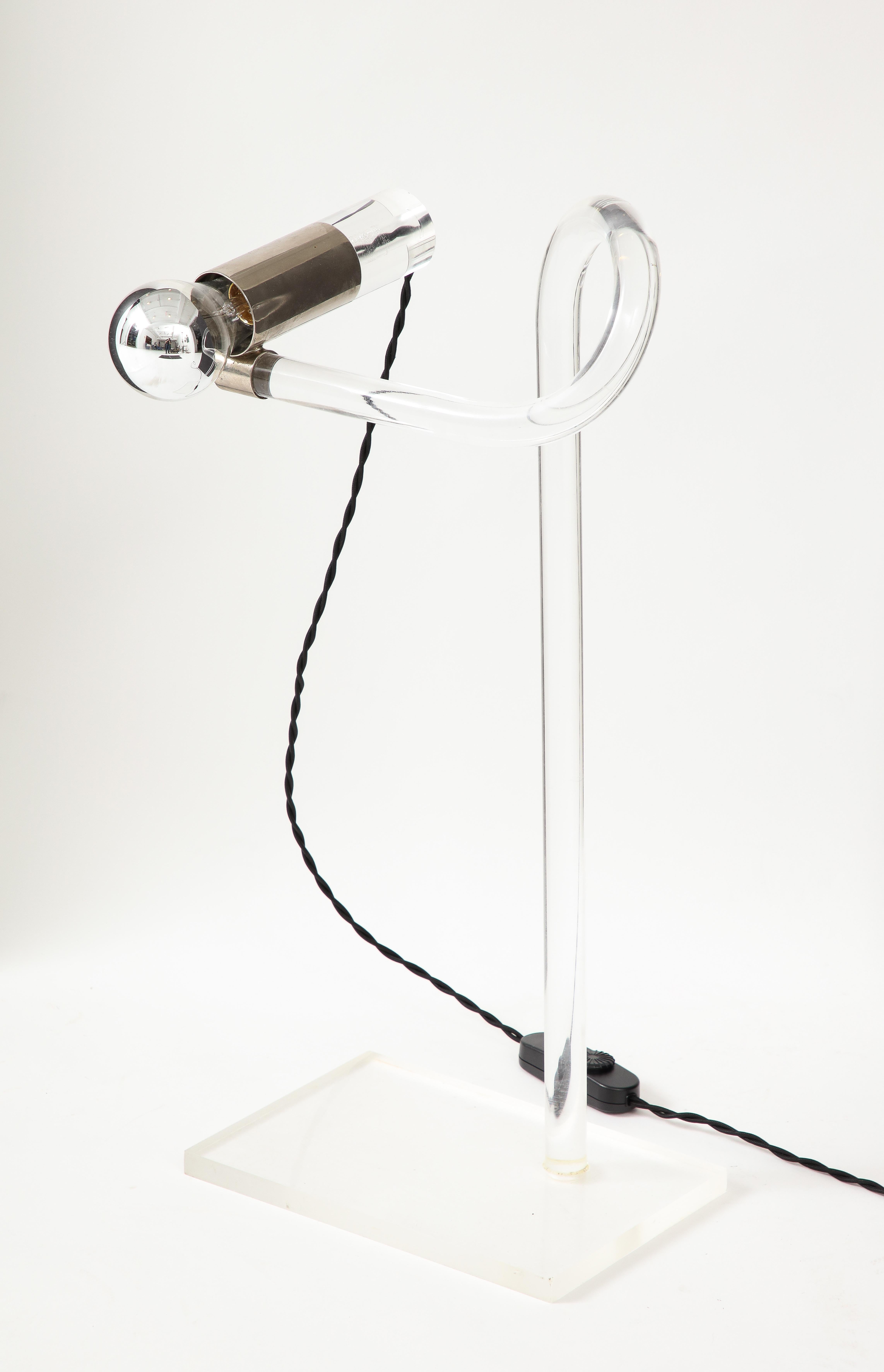 Lucite and Chrome Table Lamp by Peter Hamburger for Knoll - USA 1970s For Sale 7