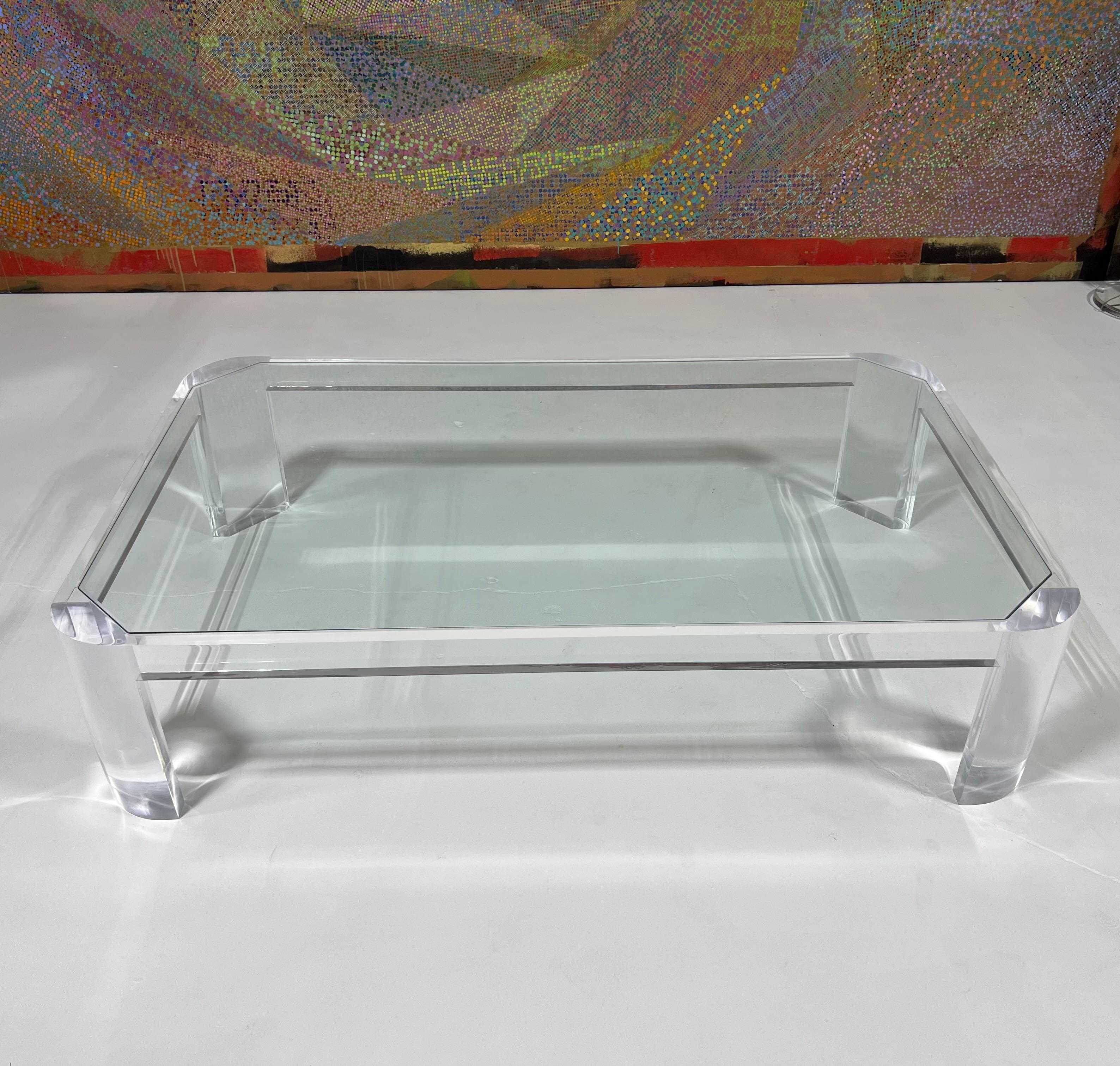 Lucite and Glass Cocktail Table by Les Prismatiques Bon état - En vente à Palm Springs, CA