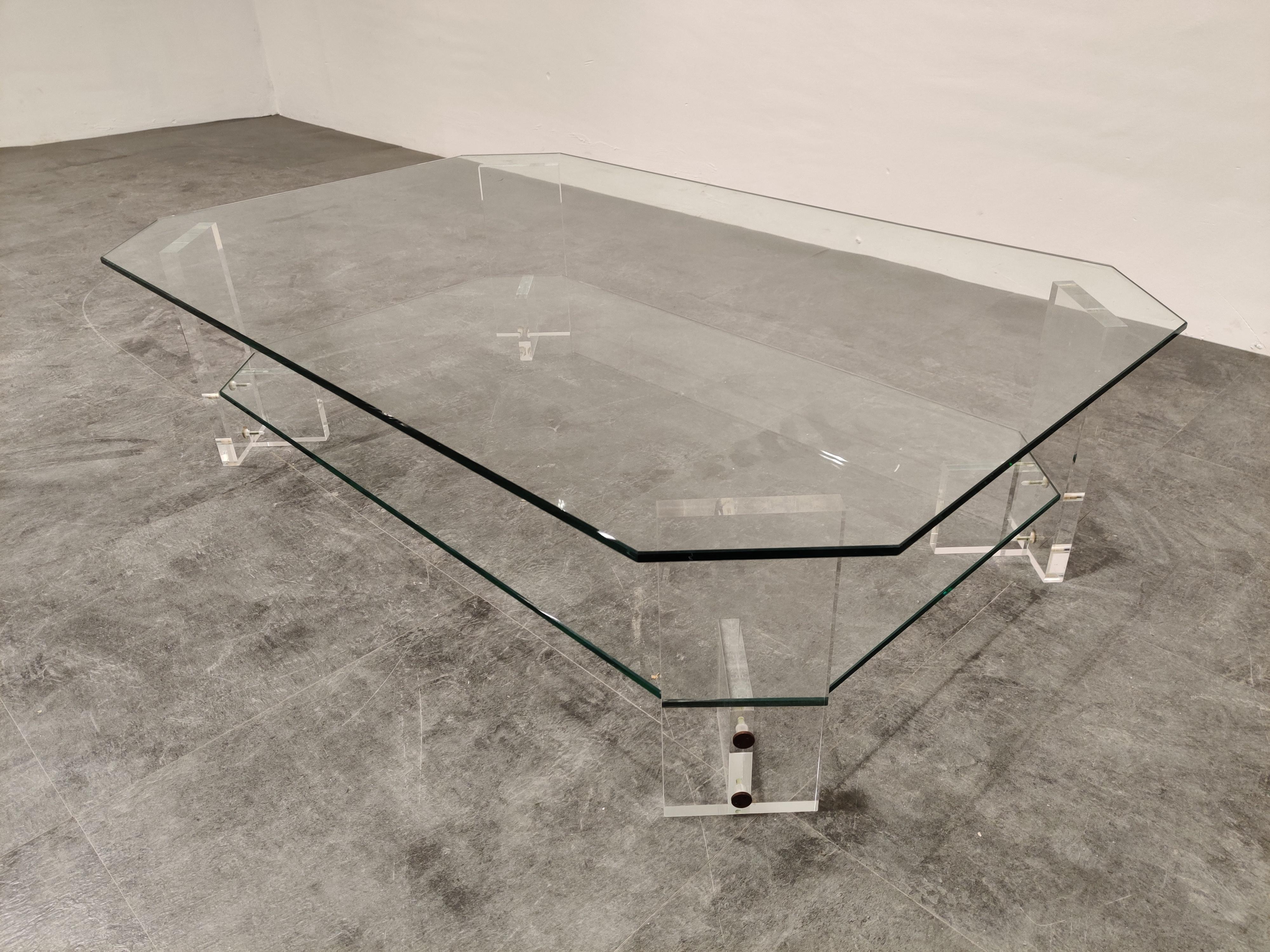 Lucite and Glass Coffee Table, 1970s In Good Condition In HEVERLEE, BE