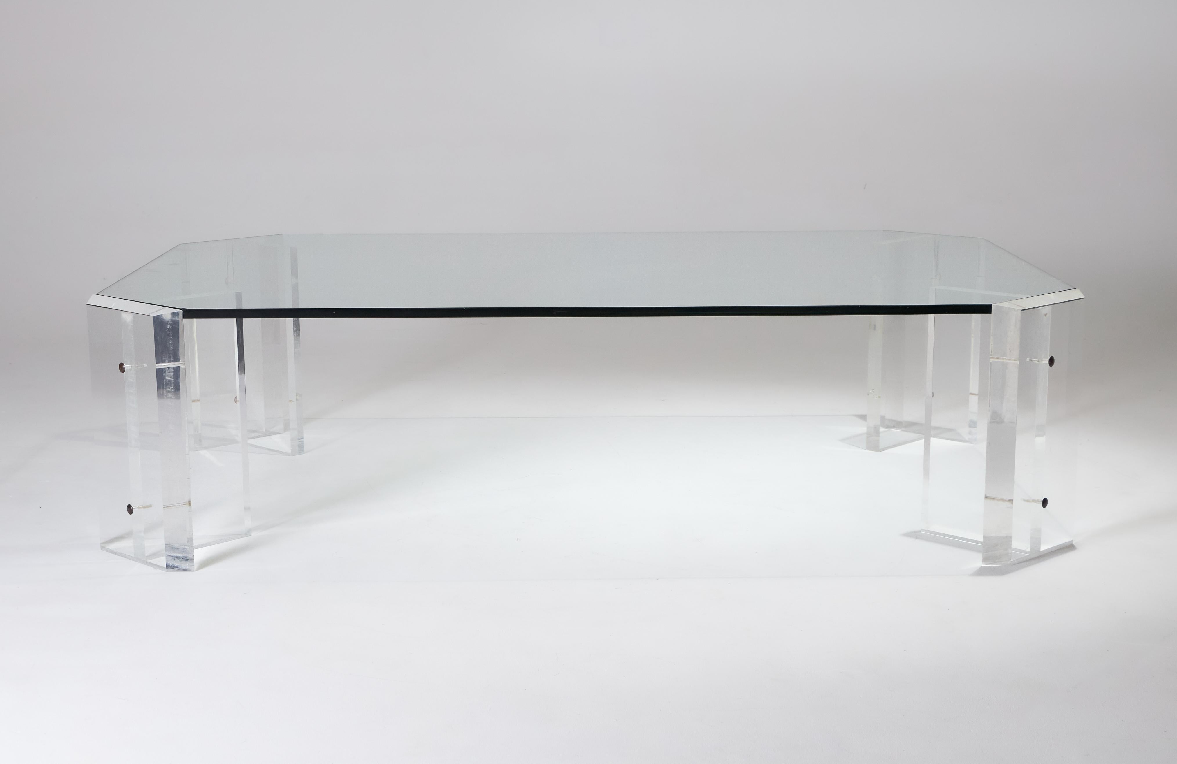 LUCITE AND GLASS COFFEE TABLE BY KARL SPRINGER, 1970s For Sale 4