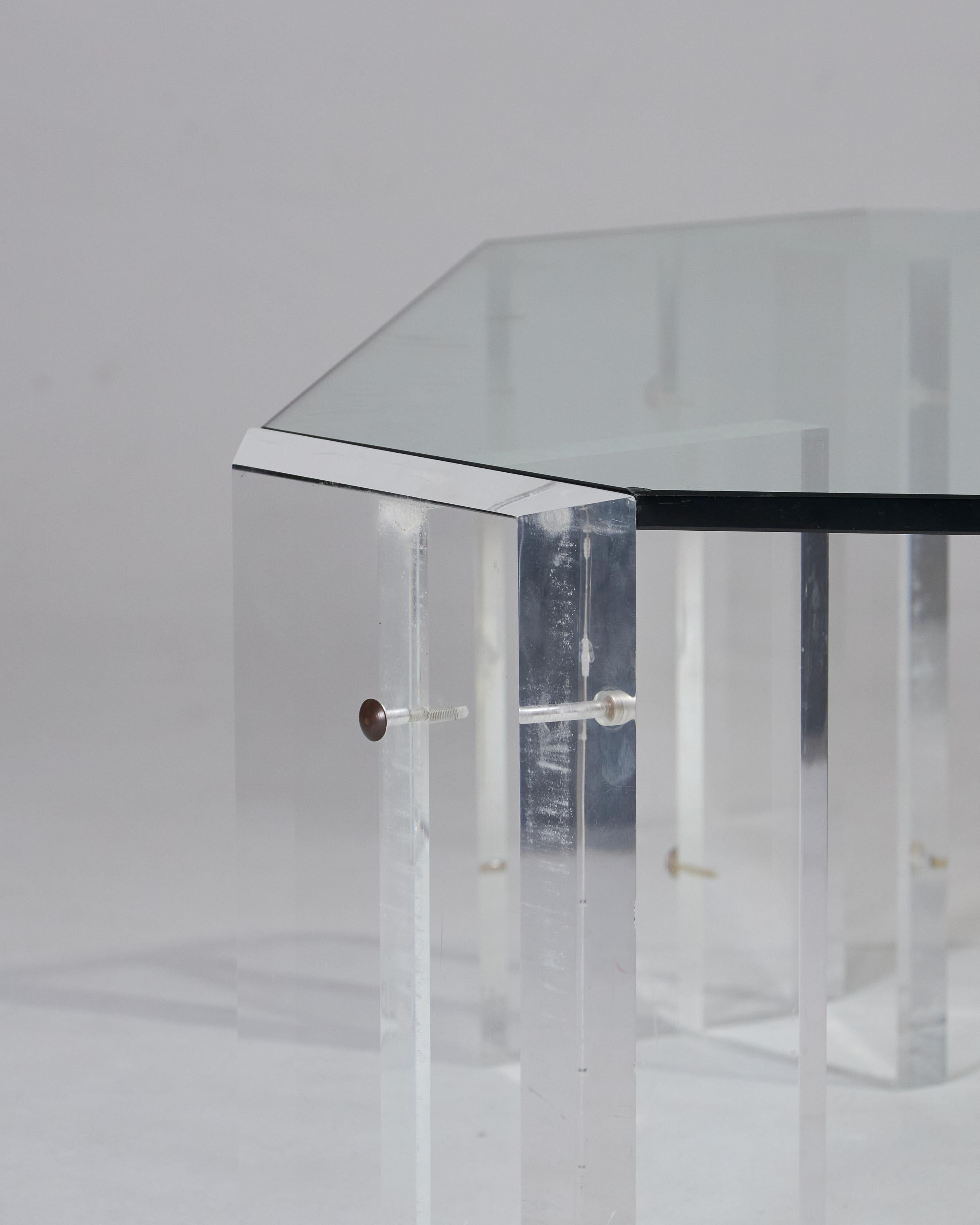 LUCITE AND GLASS COFFEE TABLE BY KARL SPRINGER, 1970s For Sale 5