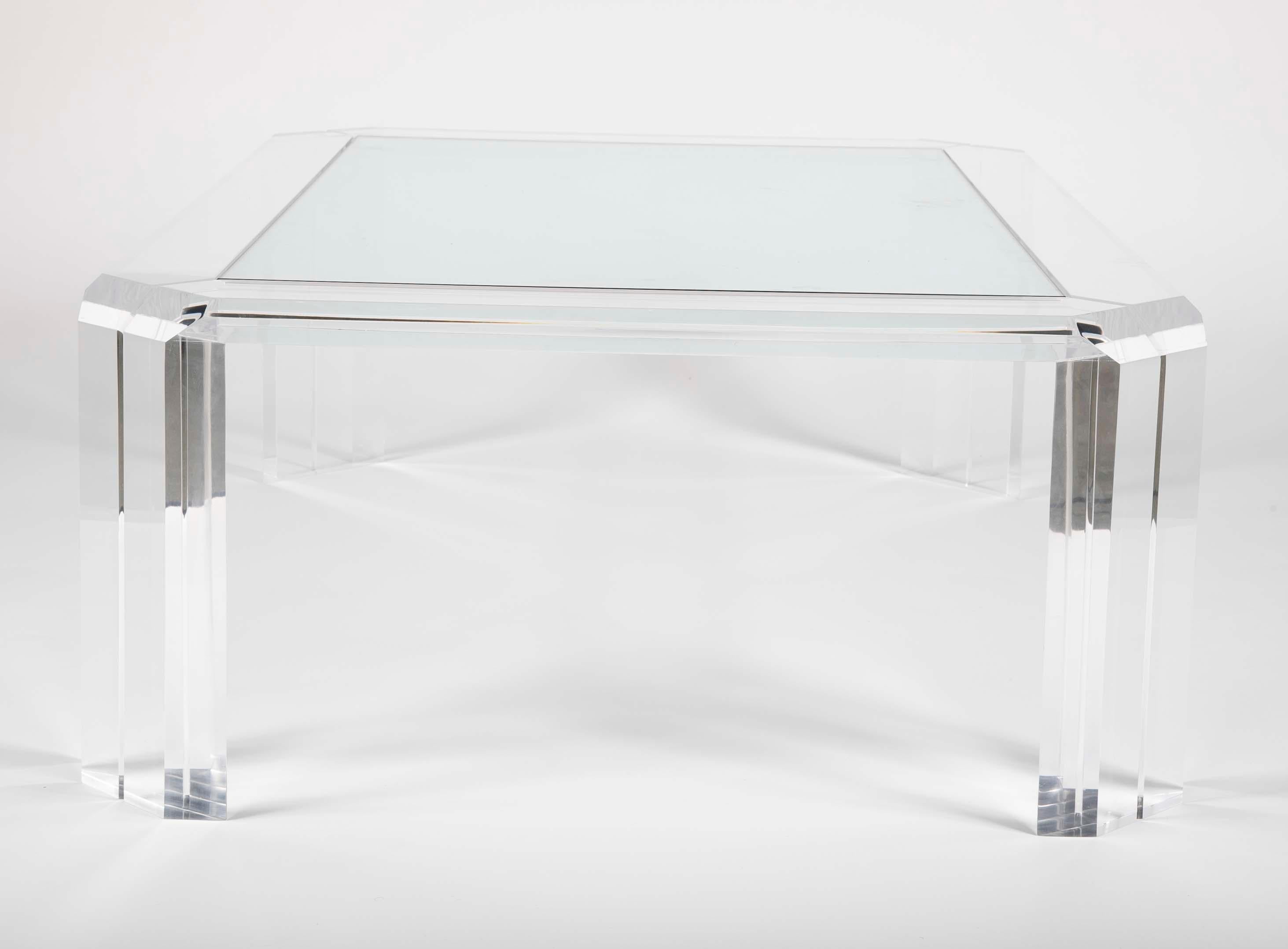 Lucite and Glass Coffee Table by Le Prismatiques In Good Condition In Stamford, CT
