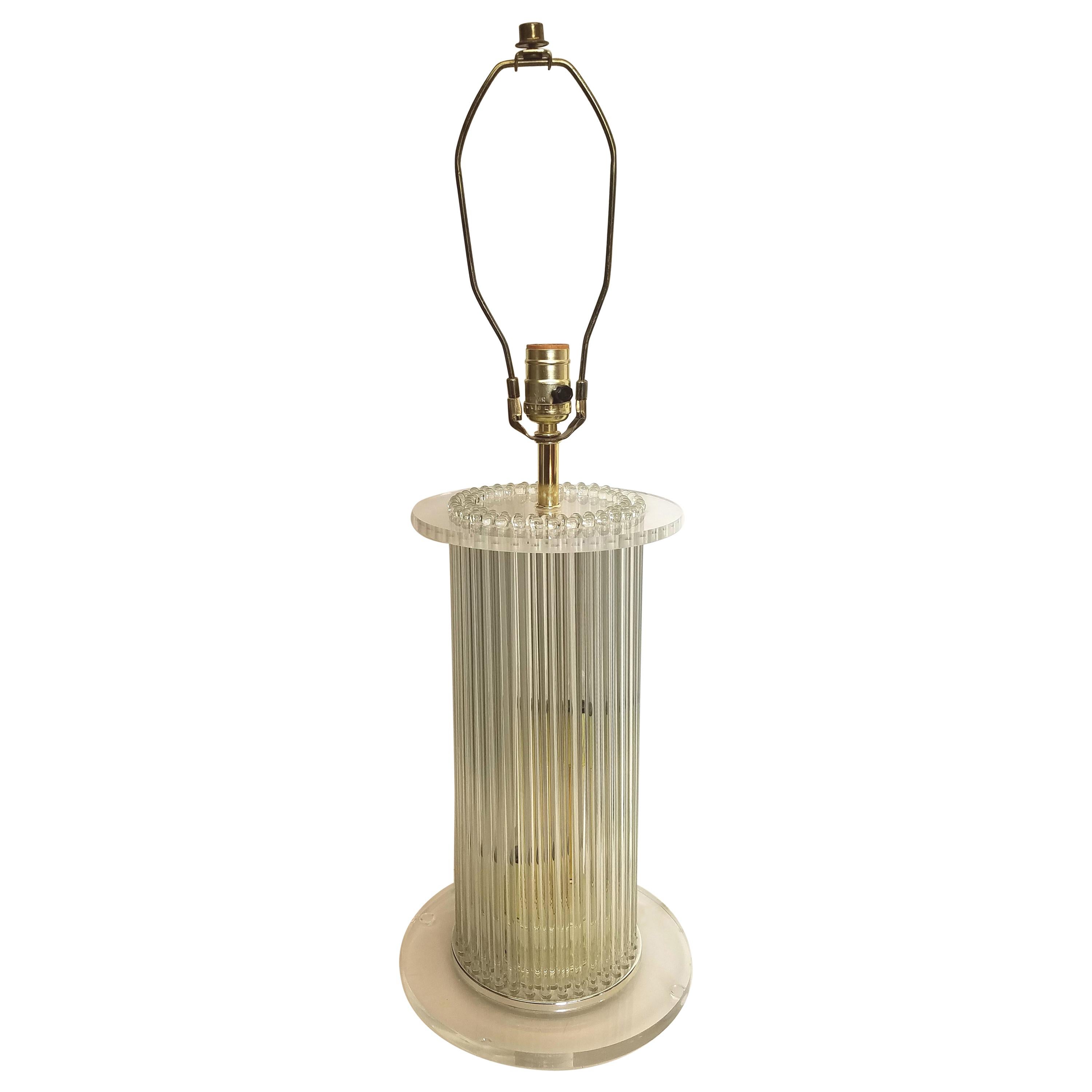 Lampe à tige en lucite et verre attribuée à Gaetano Sciolari:: vers 1970