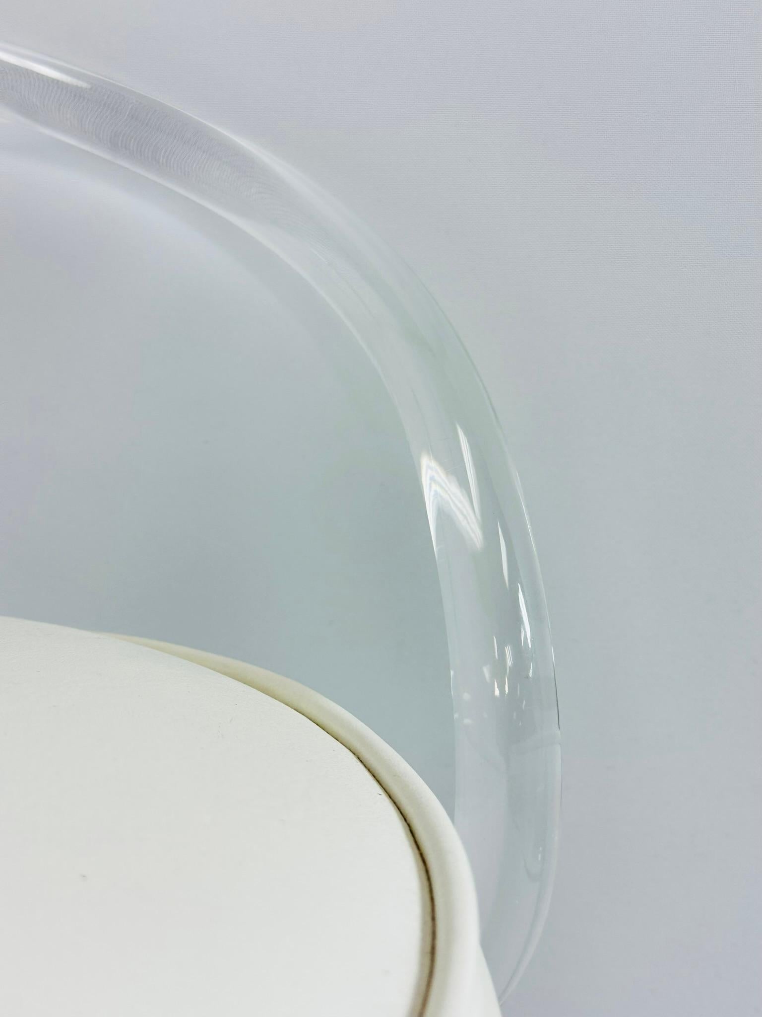 Chaise de coiffeuse pivotante en Lucite et nickel de Charles Hollis Jones, signée et datée en vente 5