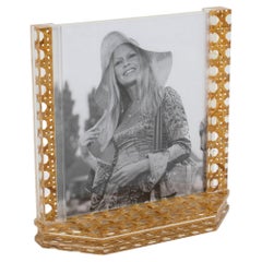 Cadre photo en lucite et rotin, Italie, CIRCA 1970