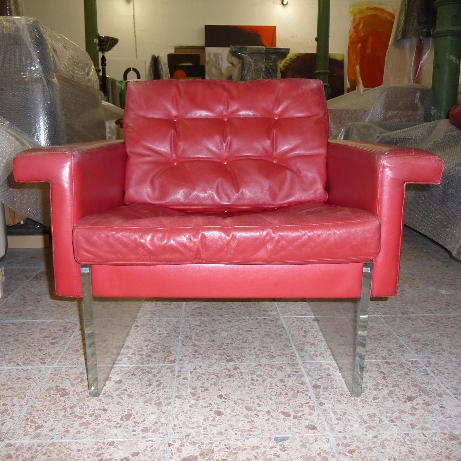 Lucite and Red Leather Vintage Loft Armchair, Italy, 1970s, Mid-Century Modern In Good Condition For Sale In Bochum, NRW