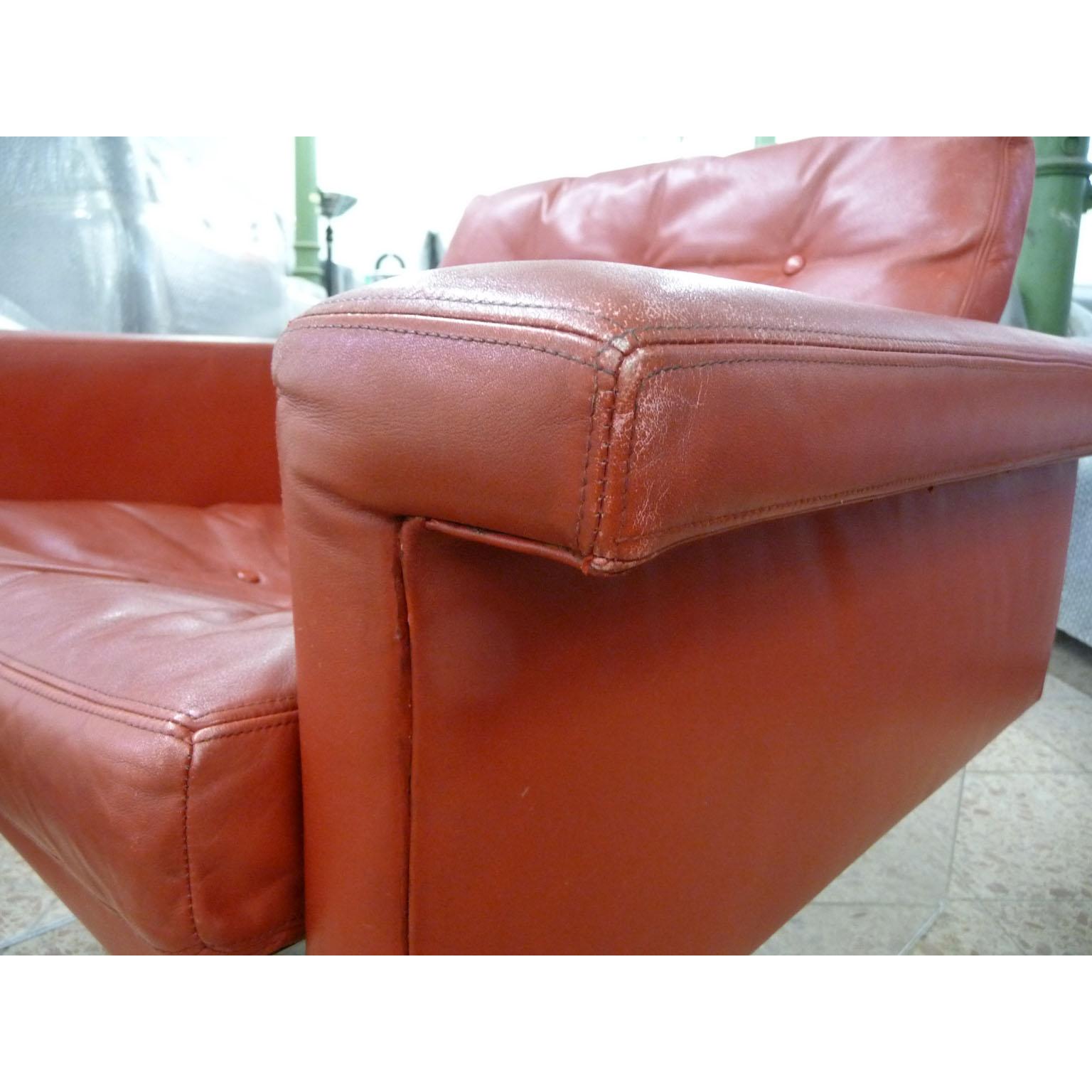 Lucite and Red Leather Vintage Loft Armchair, Italy, 1970s, Mid-Century Modern For Sale 2