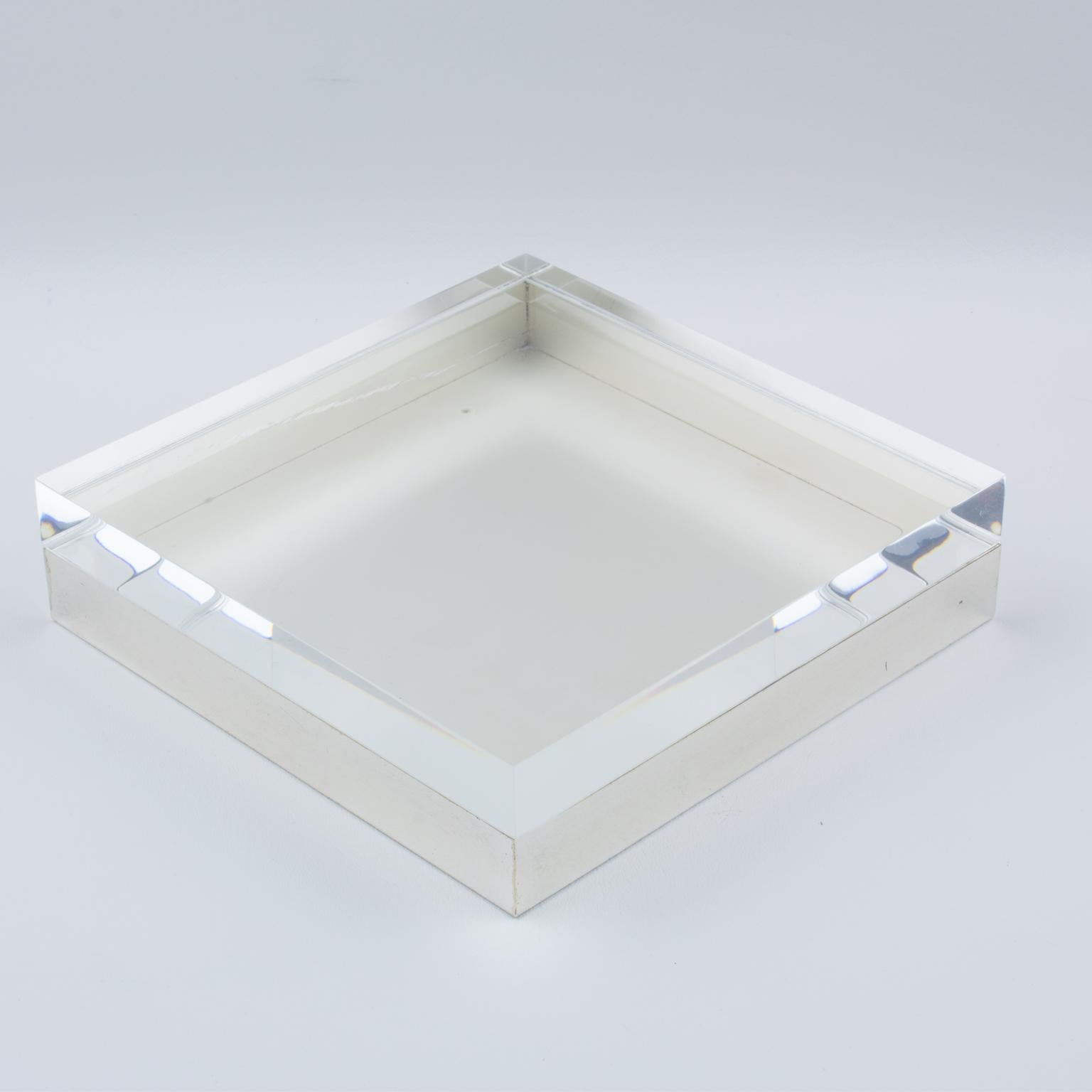 Lucite and Silver Plate Large Modernist Box, circa 1970 im Angebot 4