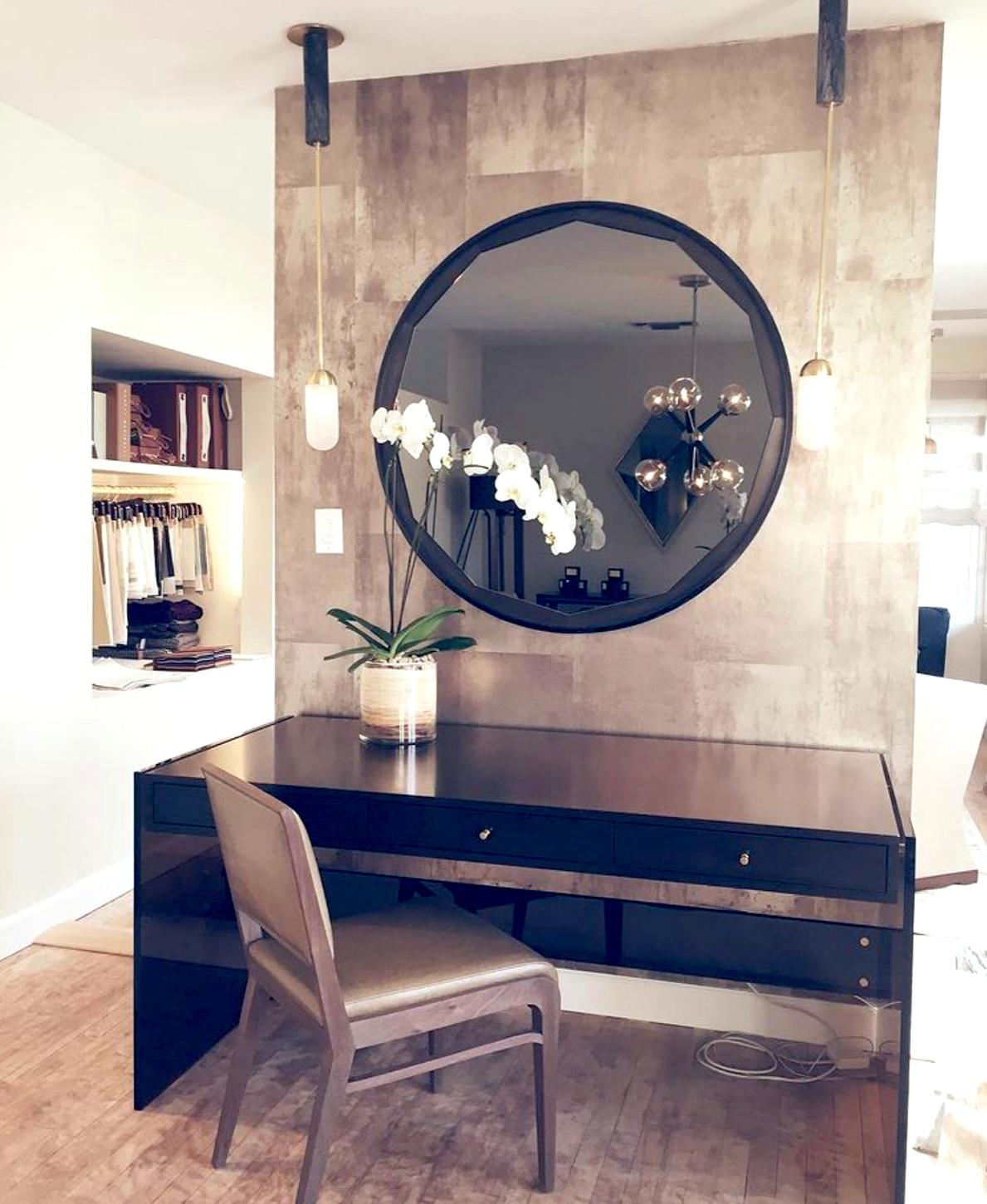 Lucite and Walnut floating Desk For Sale 4