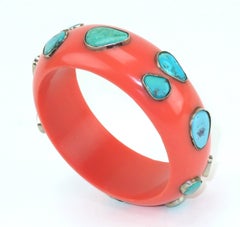 Lucite Bakelite Style Bangle Coral Color Bracelet With Inlaid Turquoise
