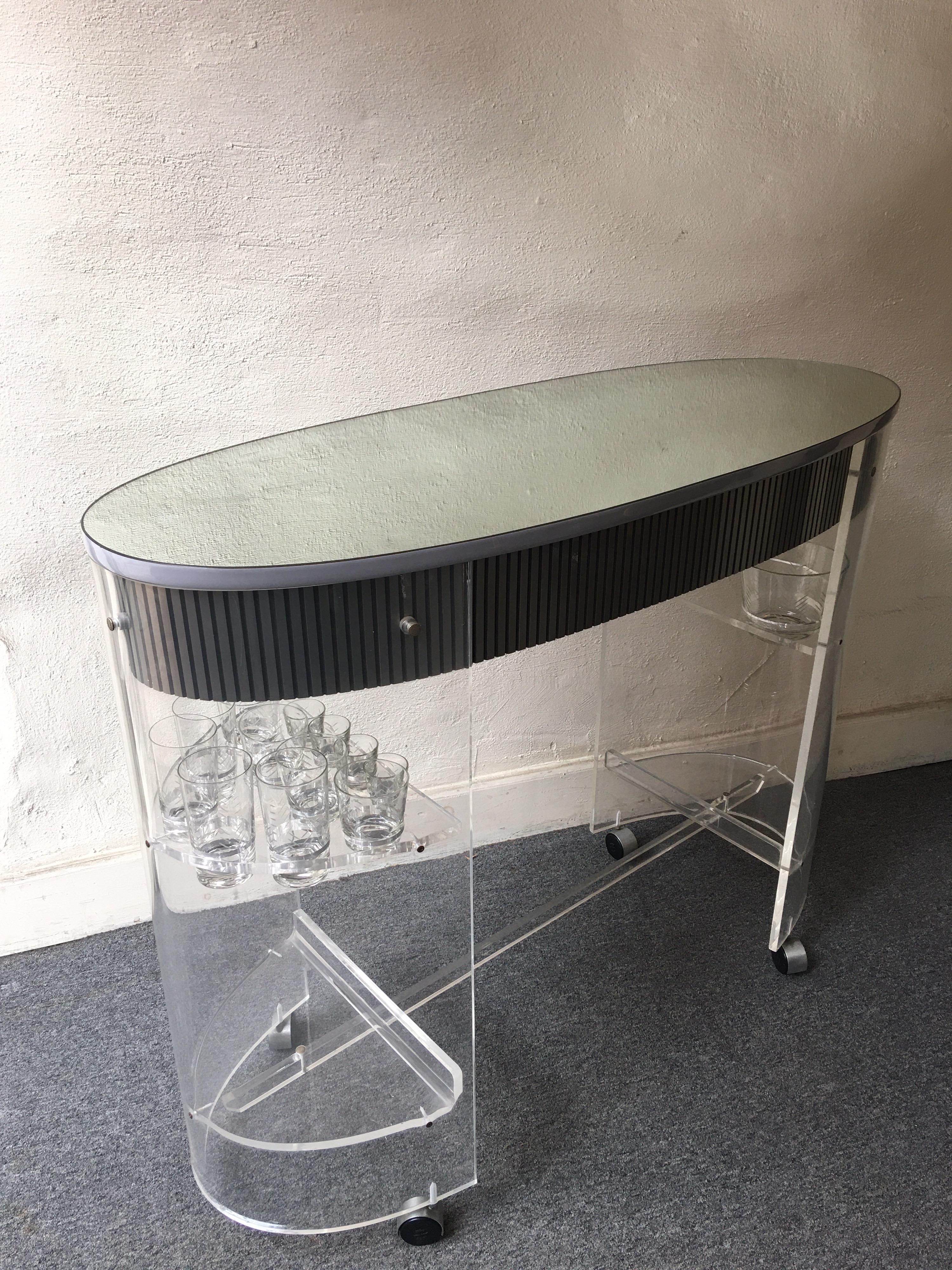 Lucite Bar, 2 Stools and Original Drink Glasses and Ice Bucket 3