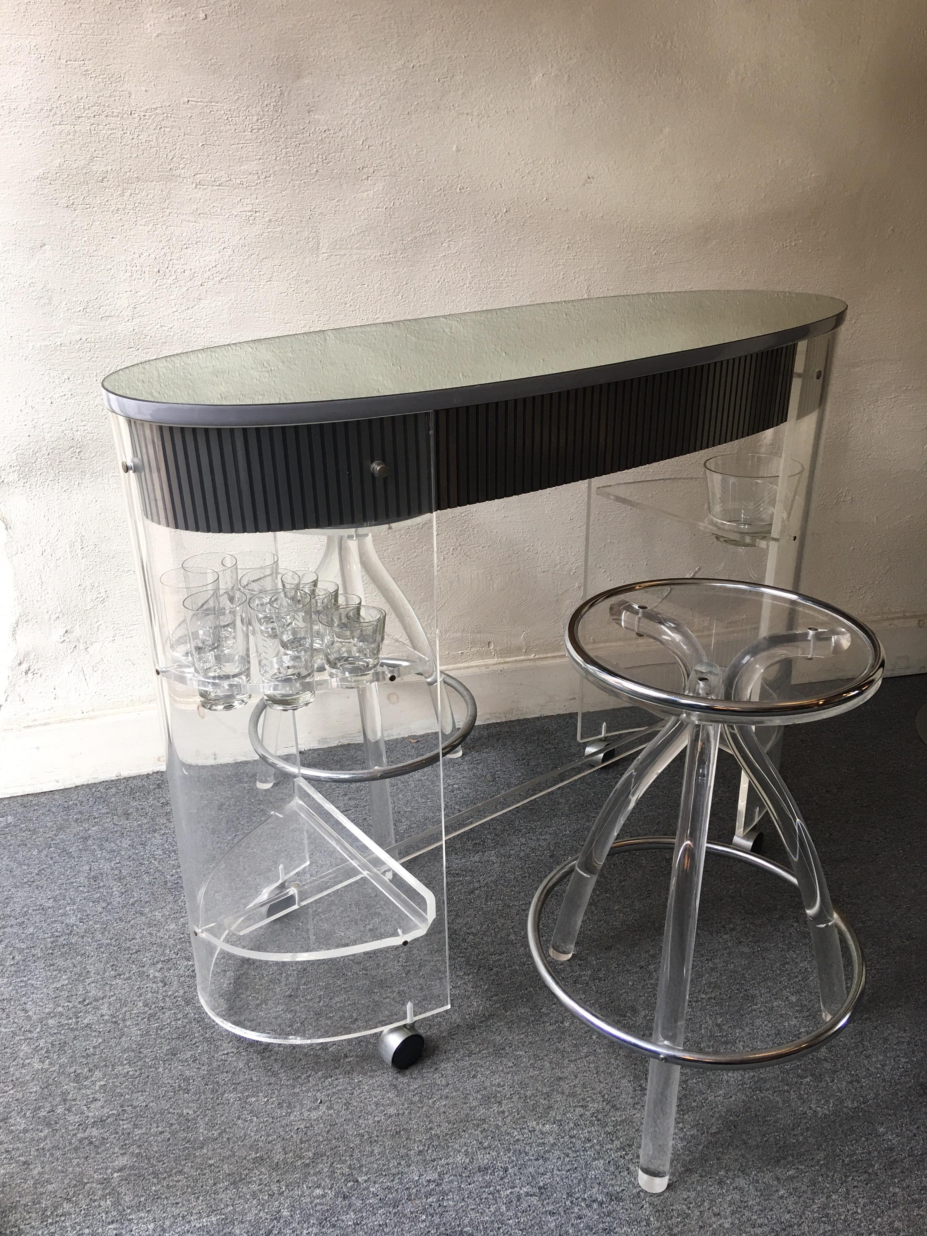 Lucite Bar, 2 Stools and Original Drink Glasses and Ice Bucket 1
