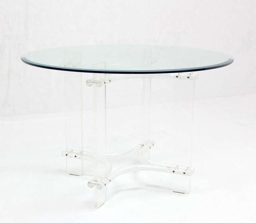 Lucite Base Round Glass Top Mid-Century Modern Gueridon Occasional Dining Table For Sale 4
