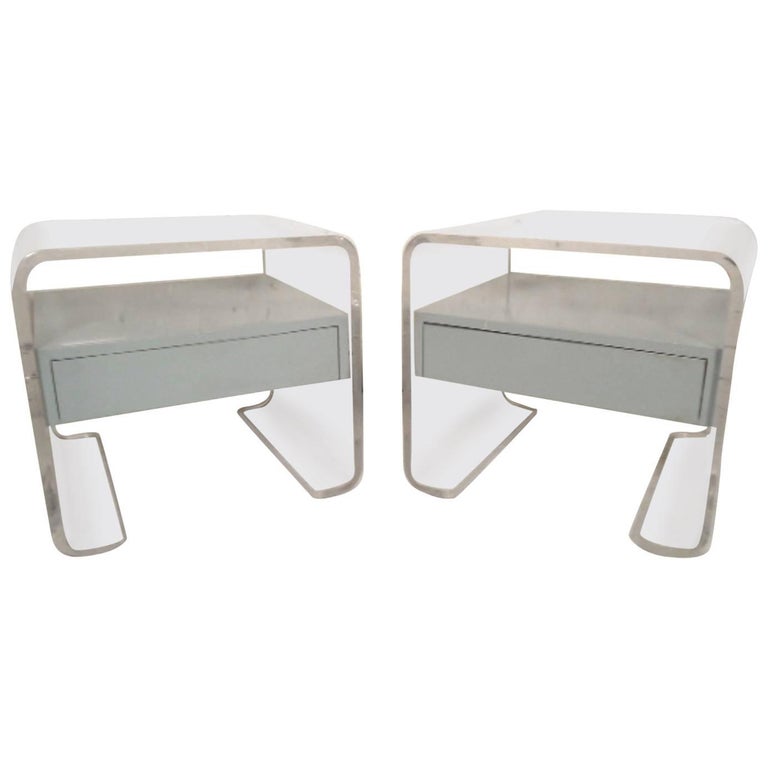 Lucite Bedside Tables For Sale at 1stdibs
