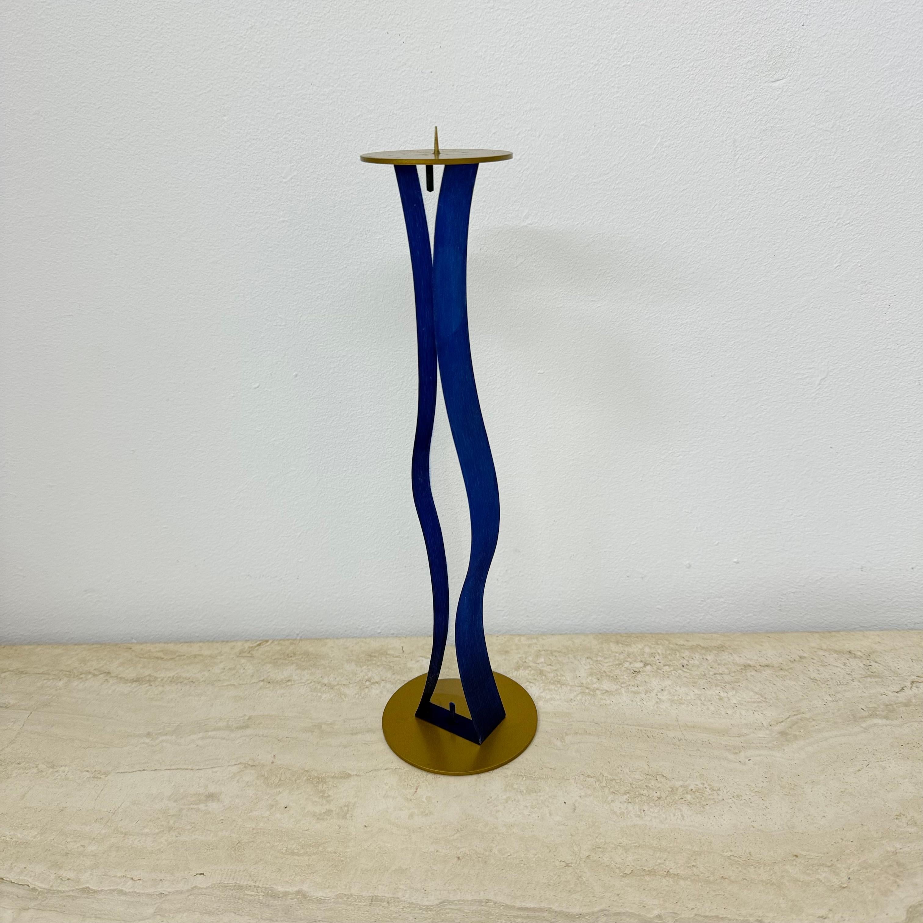Bastone da candela in lucite blu e oro , anni '70 in vendita 7