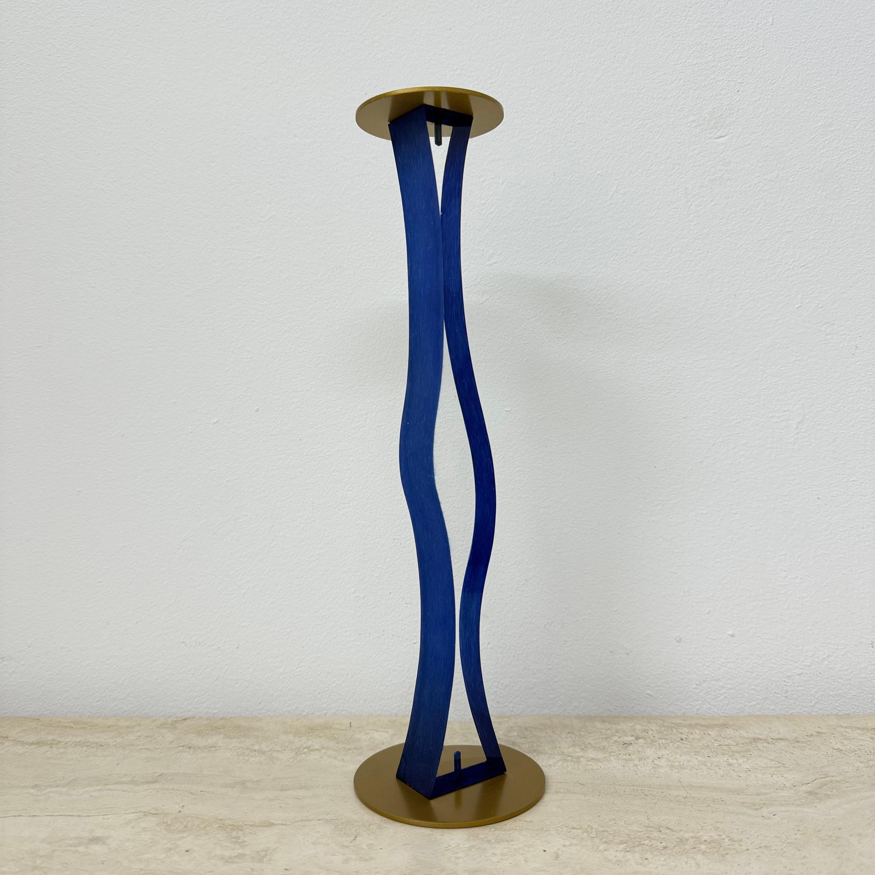 Bastone da candela in lucite blu e oro , anni '70 