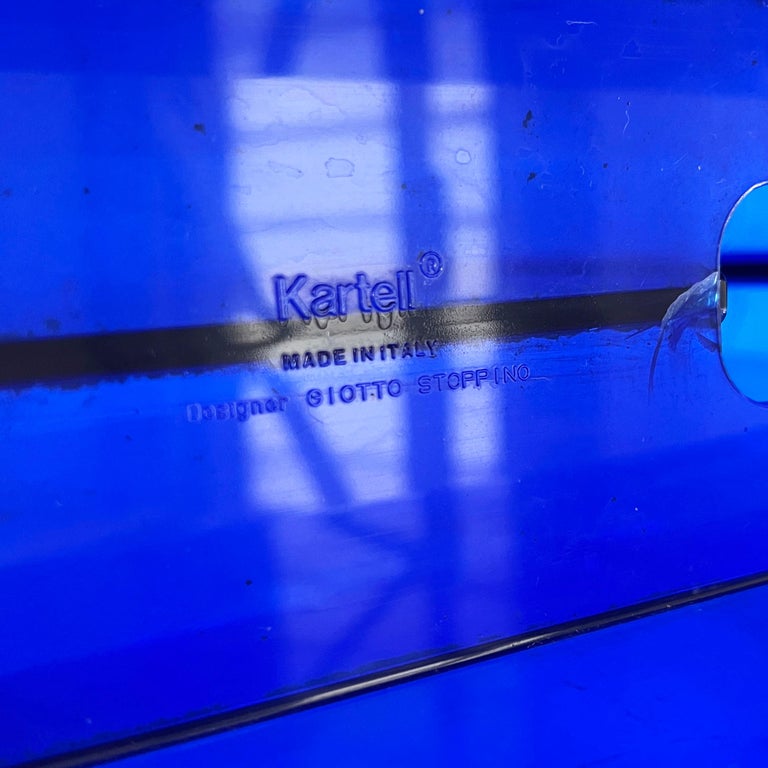 Lucite Blue Magazine Rack by Giotto Stoppino for Kartell, 1970s For