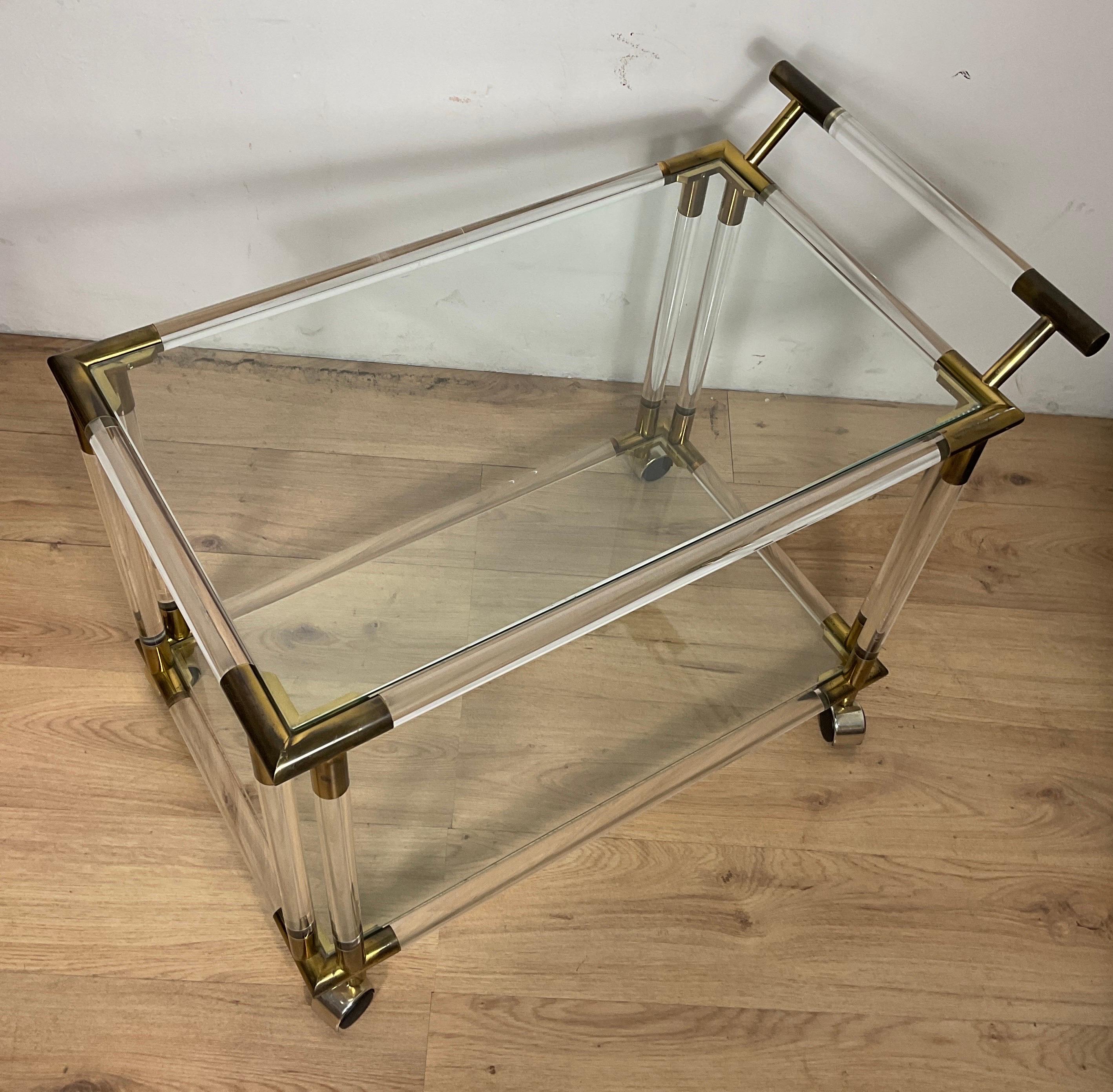 Lucite, Brass and Glass Bar/Tea Cart In Good Condition In Catania, IT