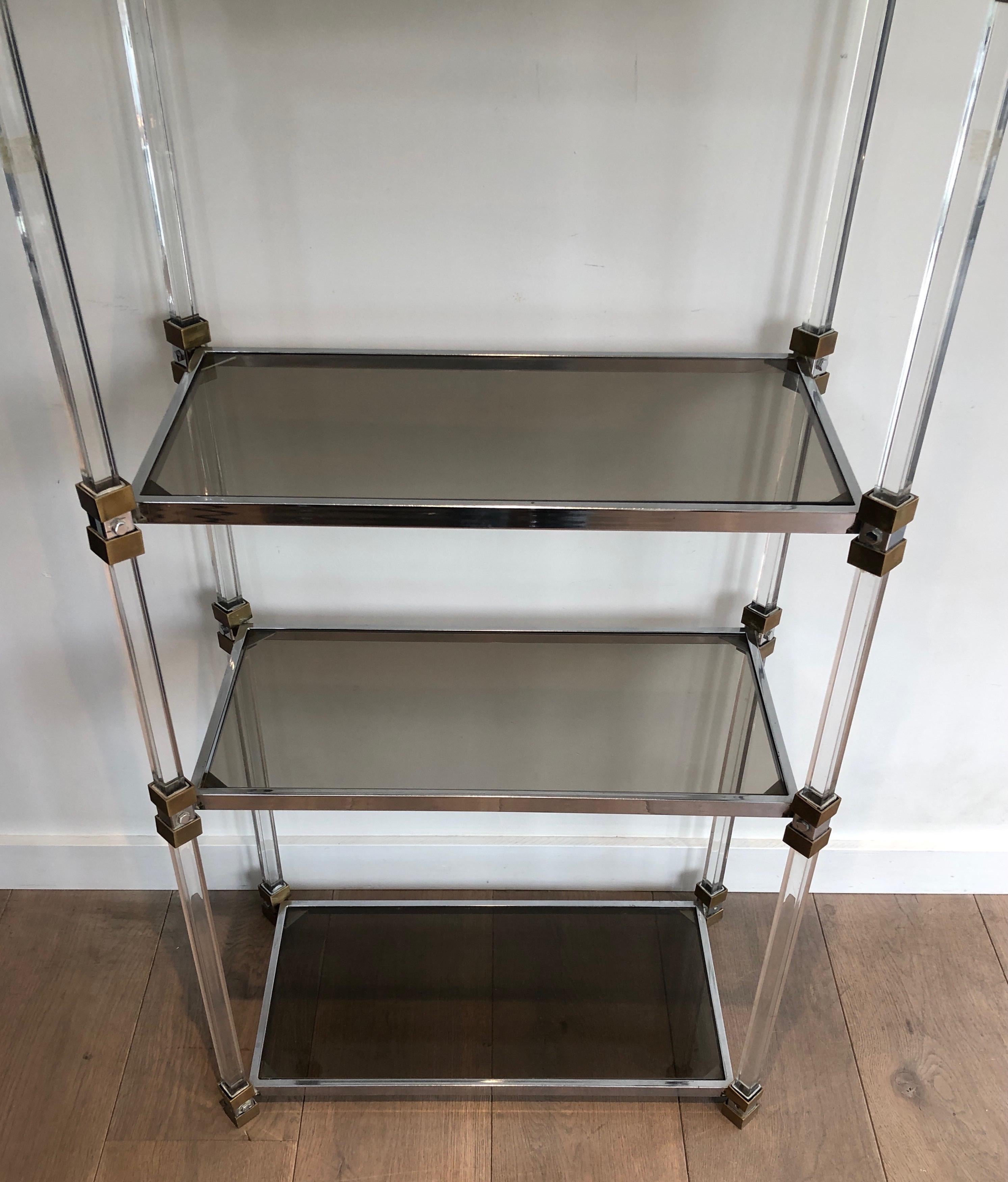 Lucite, Brass and Glass Shelves Unit, French Work, Circa 1970 In Good Condition In Marcq-en-Barœul, Hauts-de-France