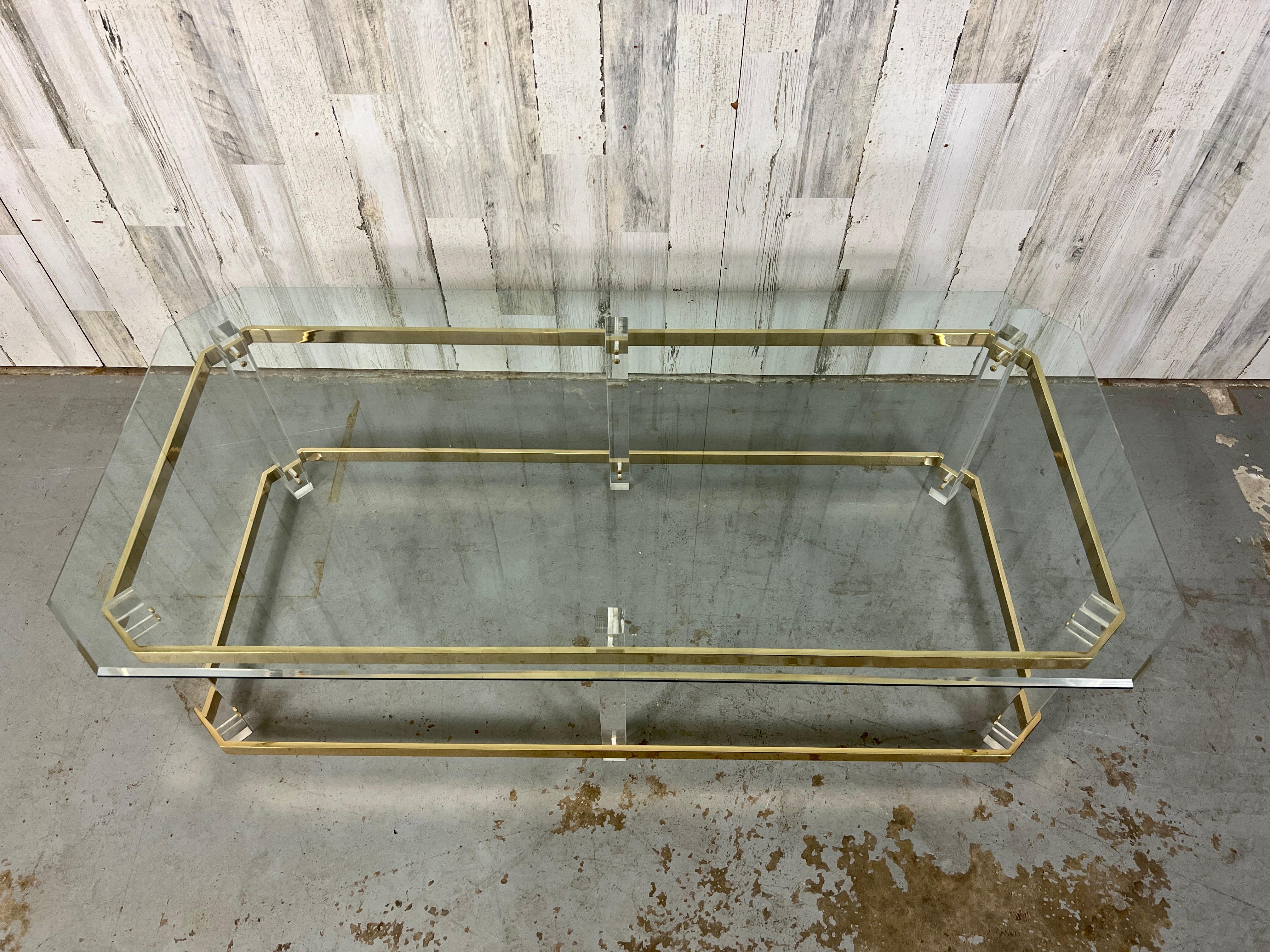Lucite & Brass Cocktail Table, 1980s For Sale 6
