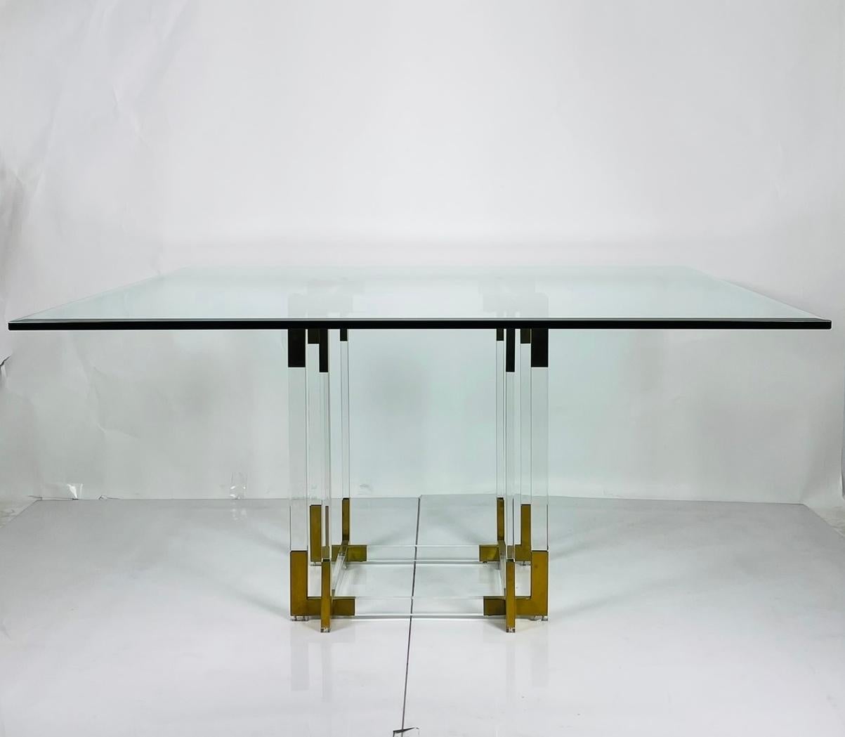 Mid-Century Modern Table de salle à manger en lucite et laiton de Charles Hollis Jones, États-Unis, années 1960 en vente