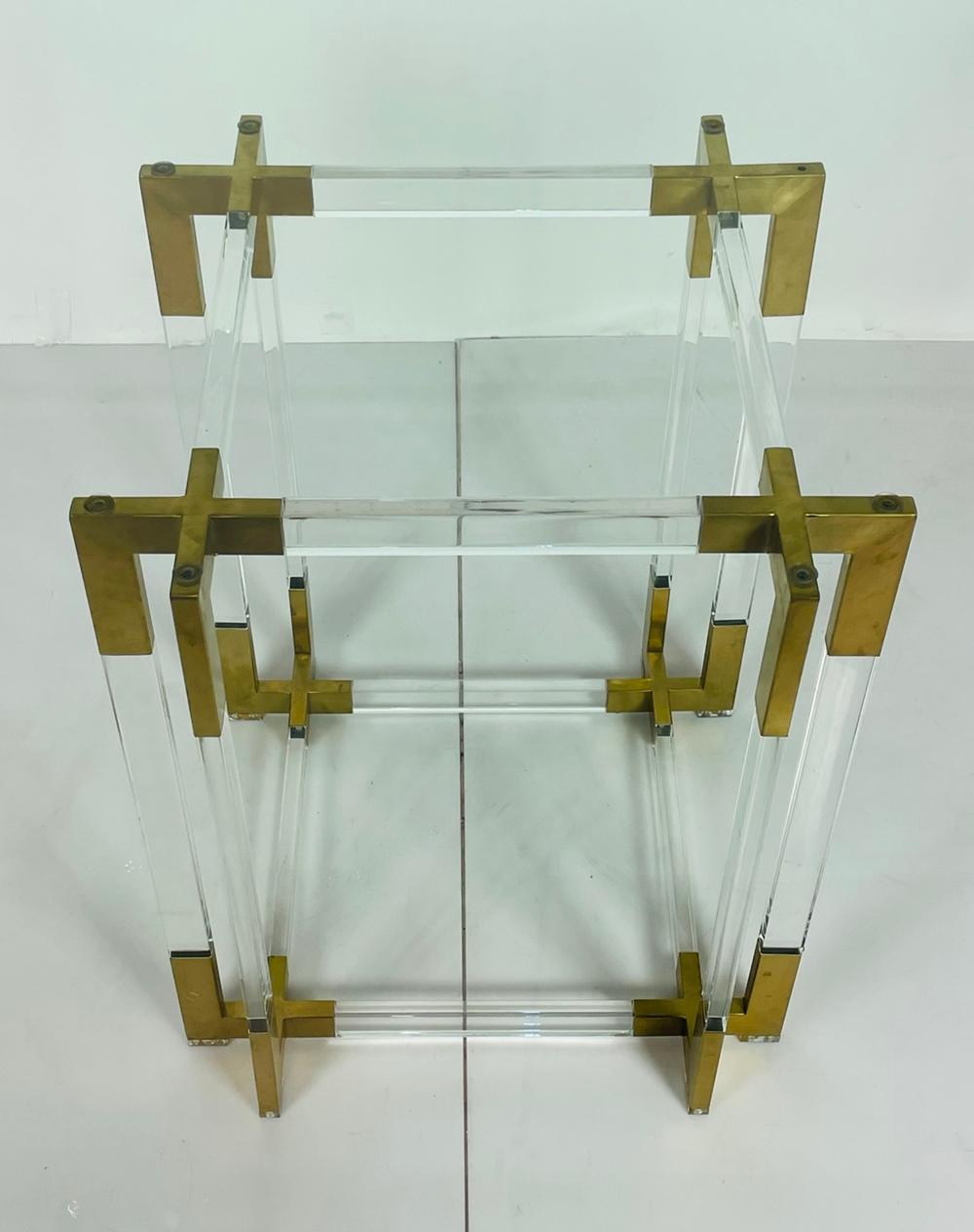 Lucite & Brass Dining Table by Charles Hollis Jones, Usa 1960s In Good Condition For Sale In Los Angeles, CA