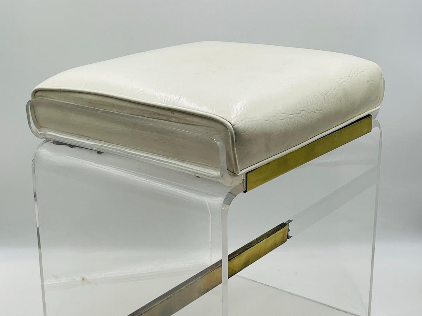 Lucite & Brass Vanity Bench by Charles Hollis Jones, USA, 1960s For Sale 1