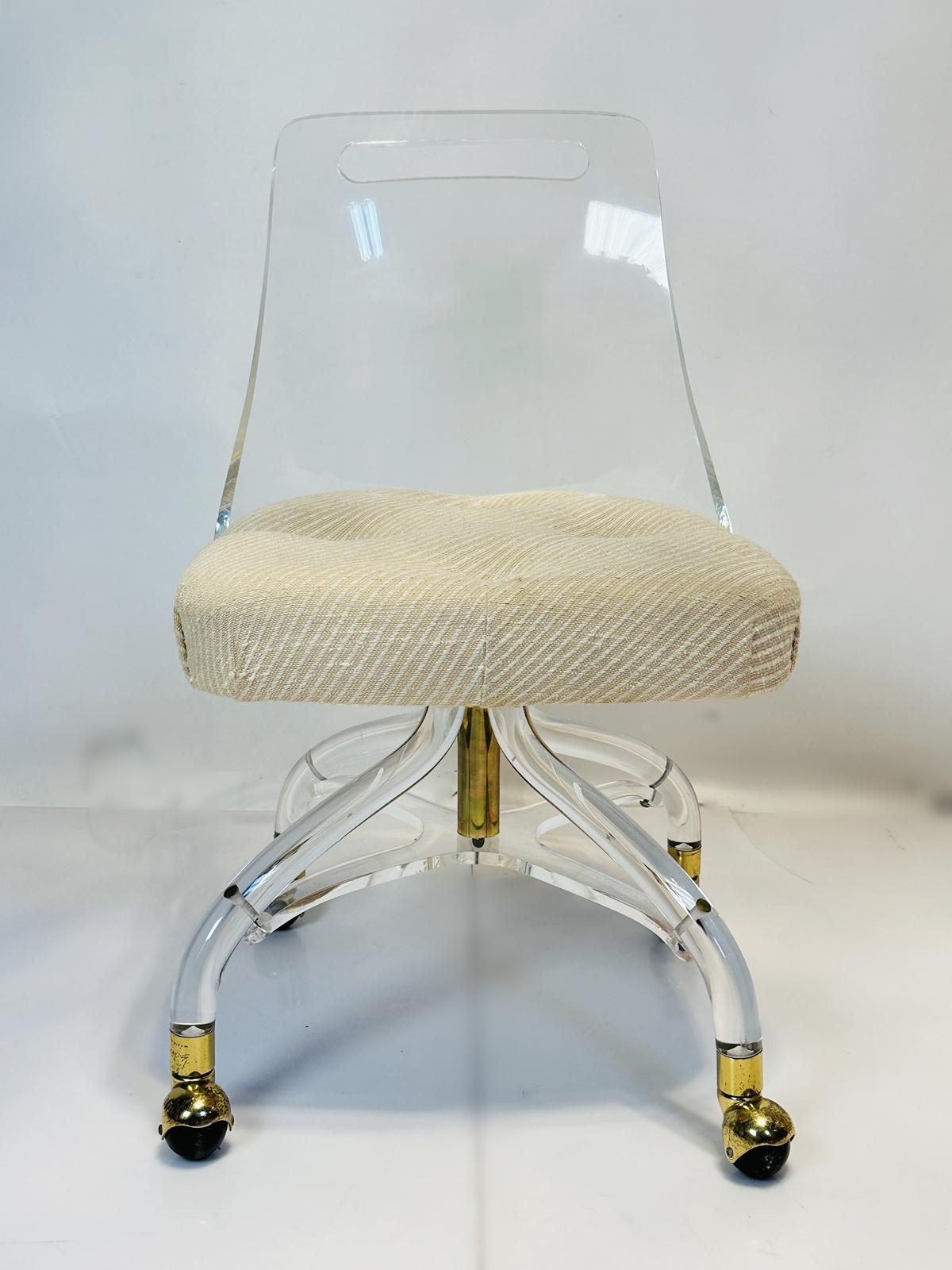 American Lucite & Brass Vanity Chair by Hill Manufacturing, USA 1960's For Sale