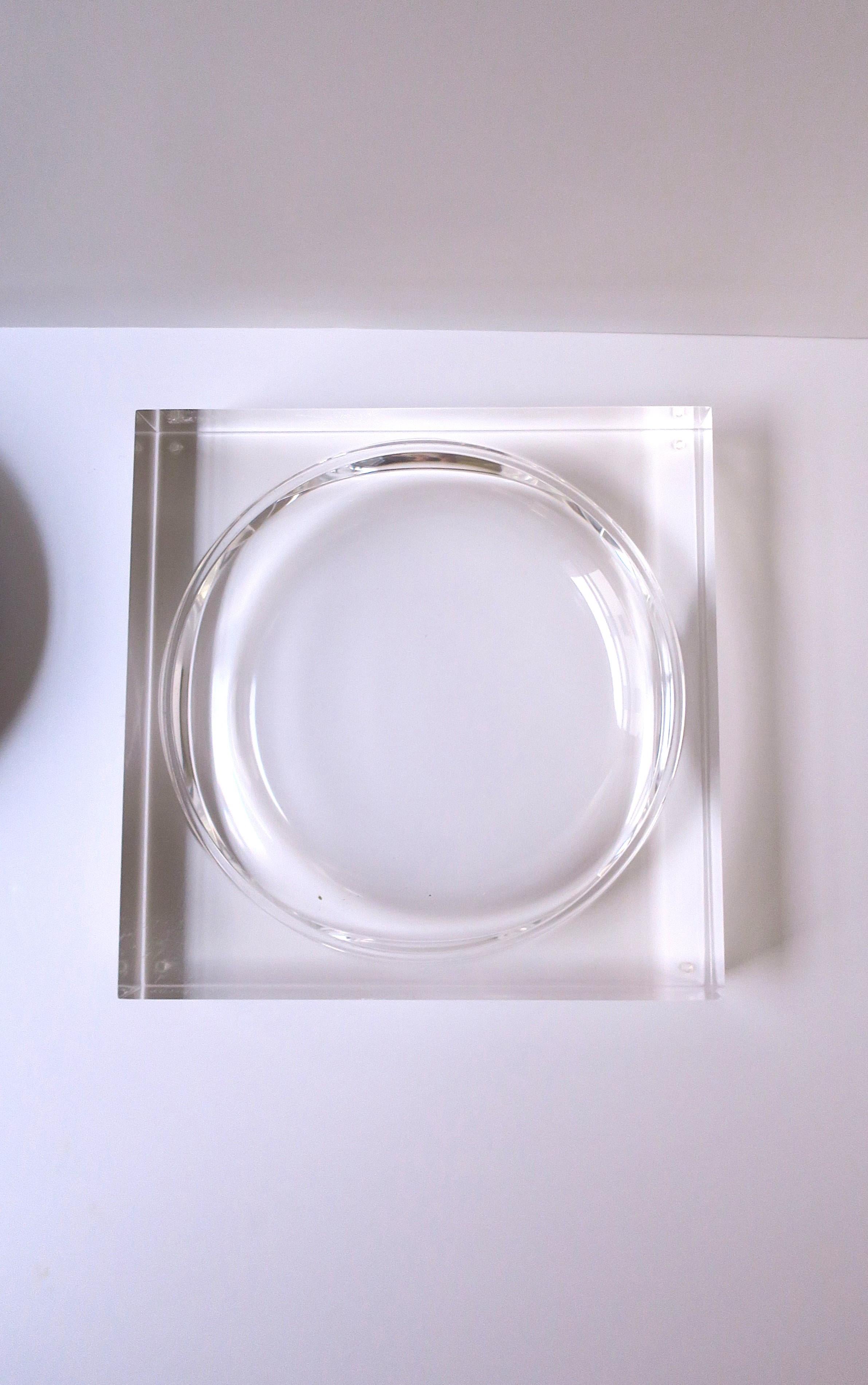 Lucite Auffangschale im Angebot 6