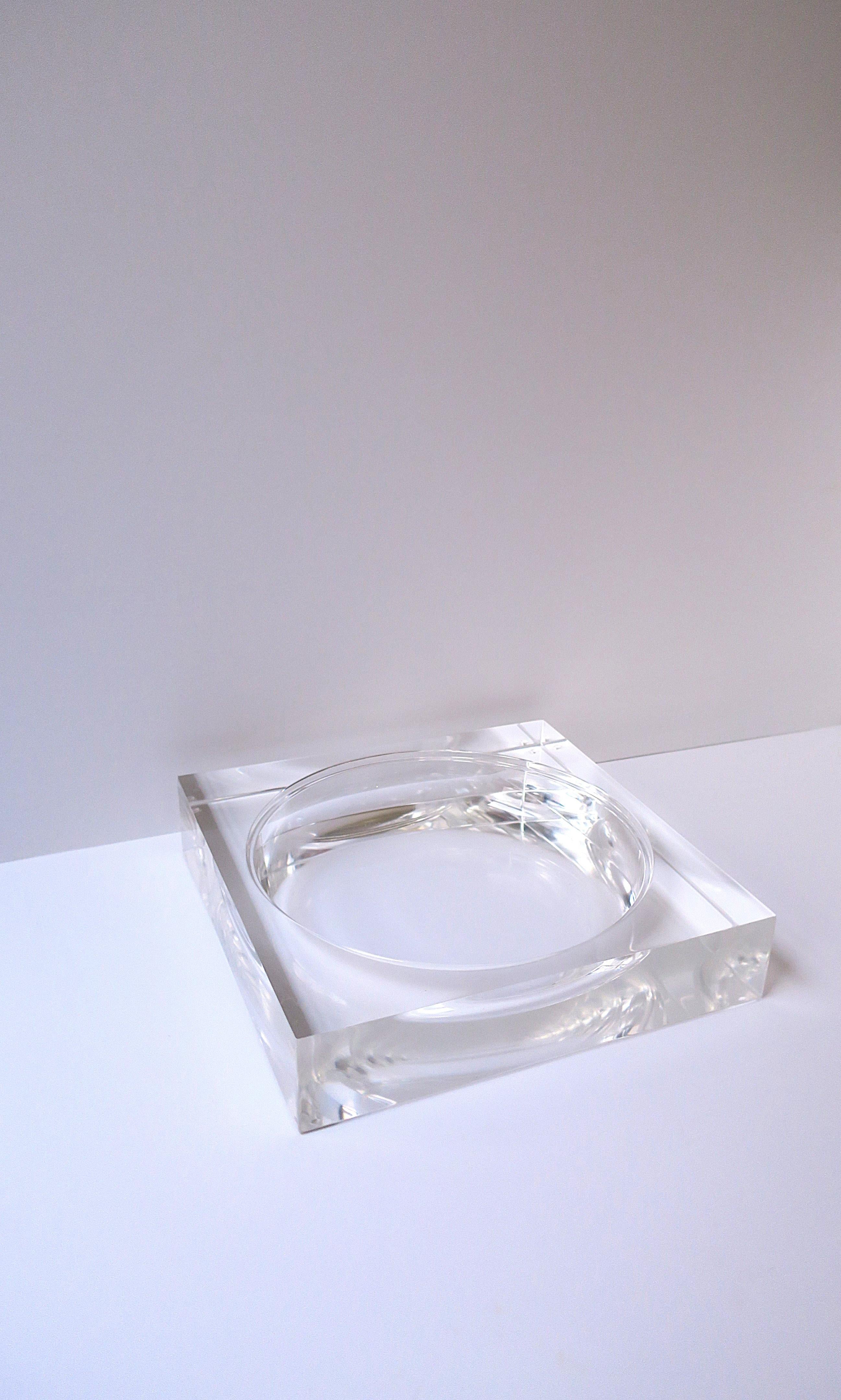 Lucite Auffangschale im Angebot 8