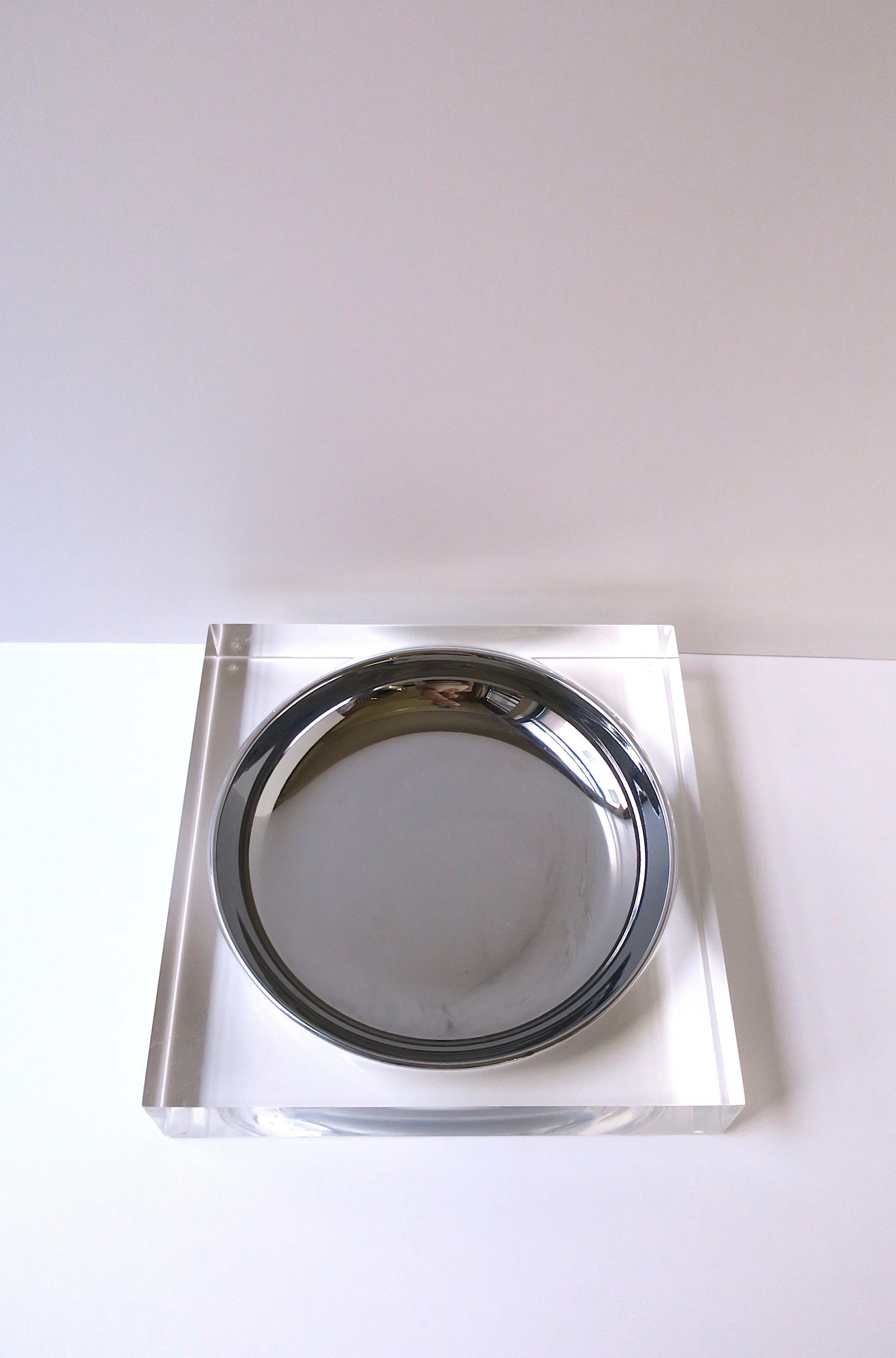 Lucite Auffangschale im Zustand „Gut“ im Angebot in New York, NY