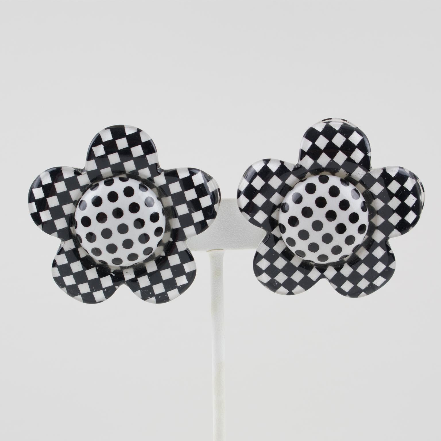 Modernist Lucite Clip Earrings Black and White Checkerboard Daisy Flower For Sale
