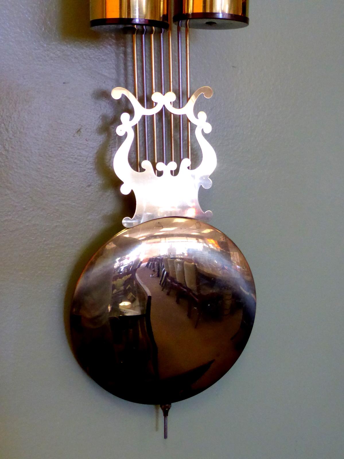Lucite Clock by George Nelson for Howard Miller (Deutsch) im Angebot