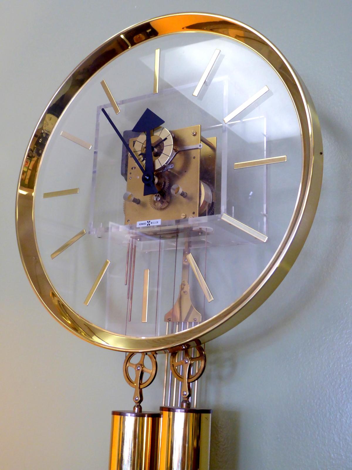 20th Century Lucite Clock by George Nelson for Howard Miller For Sale