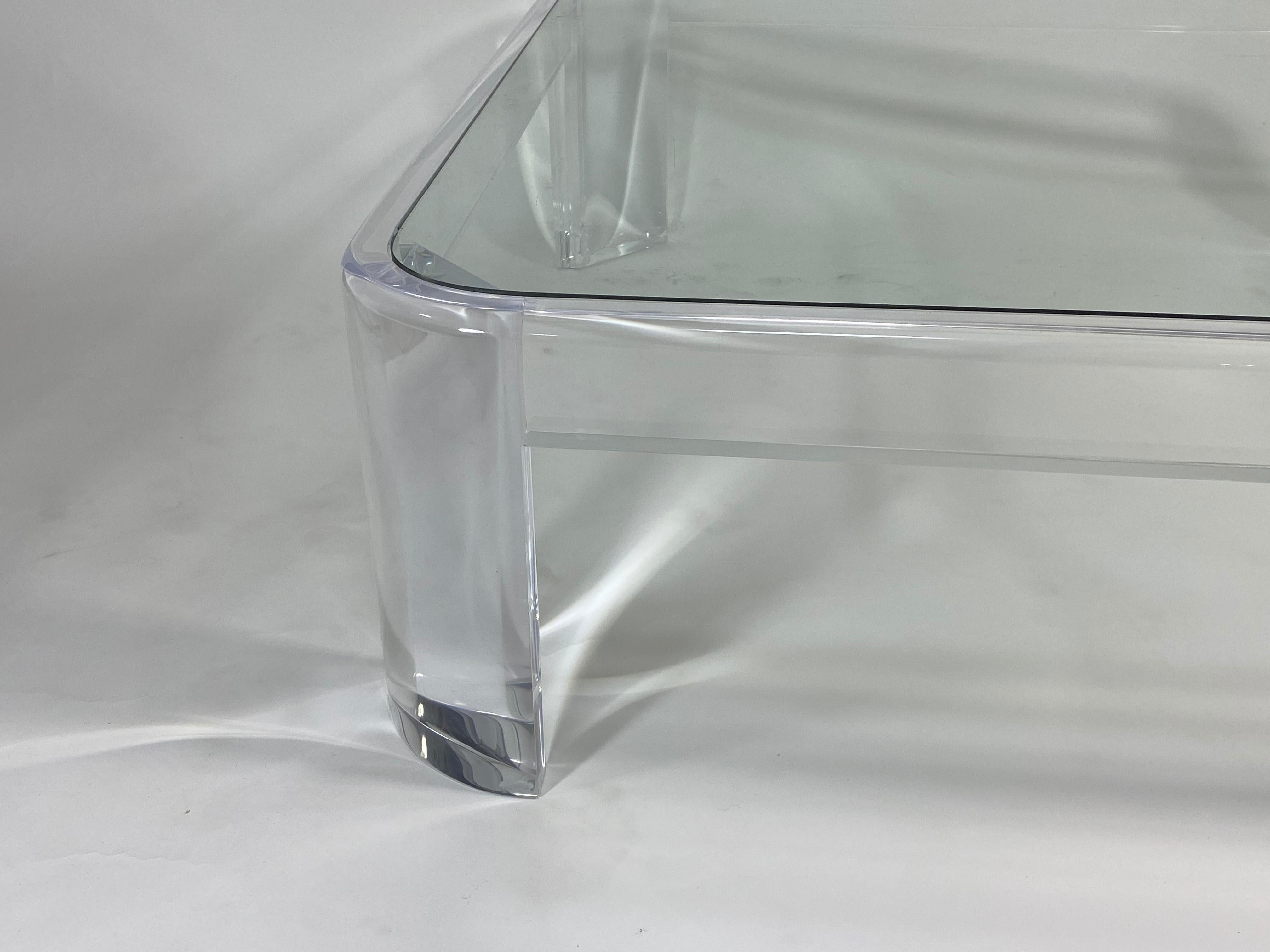 Lucite Coffee Table by Les Prismatiques In Good Condition In Chicago, IL
