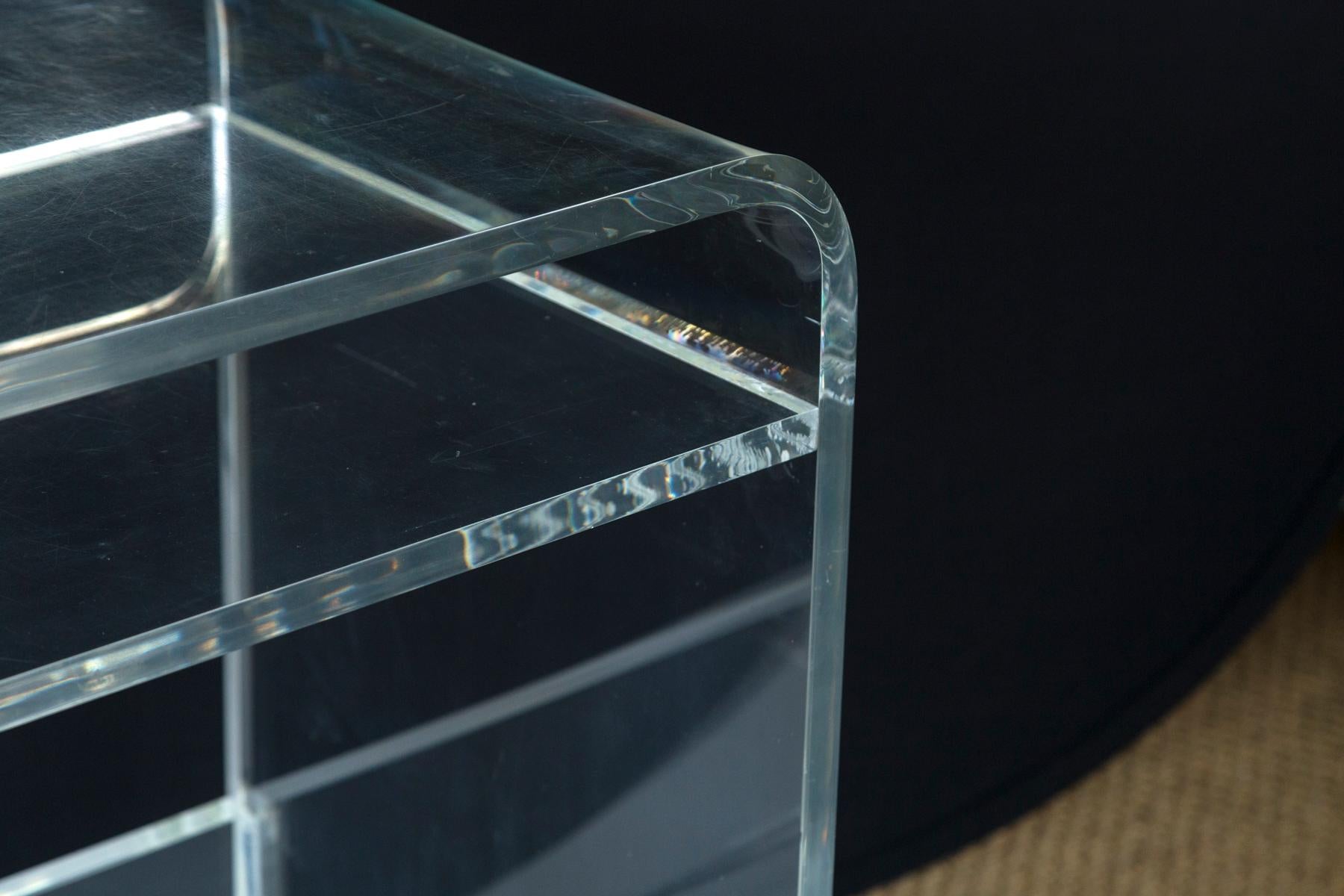Designer Vintage Lucite Console In Good Condition For Sale In Stamford, CT