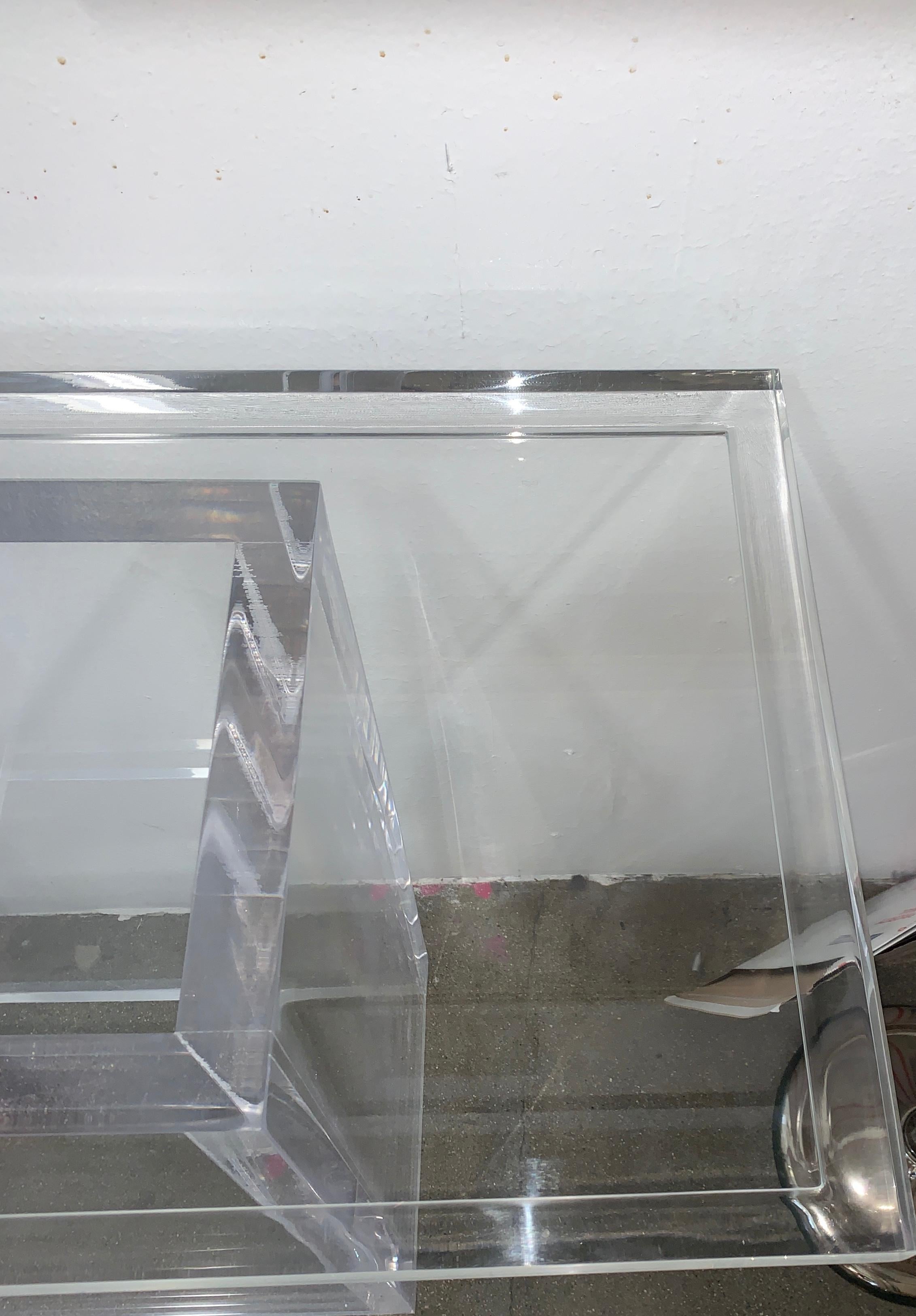 Lucite Console In Good Condition In Palm Springs, CA