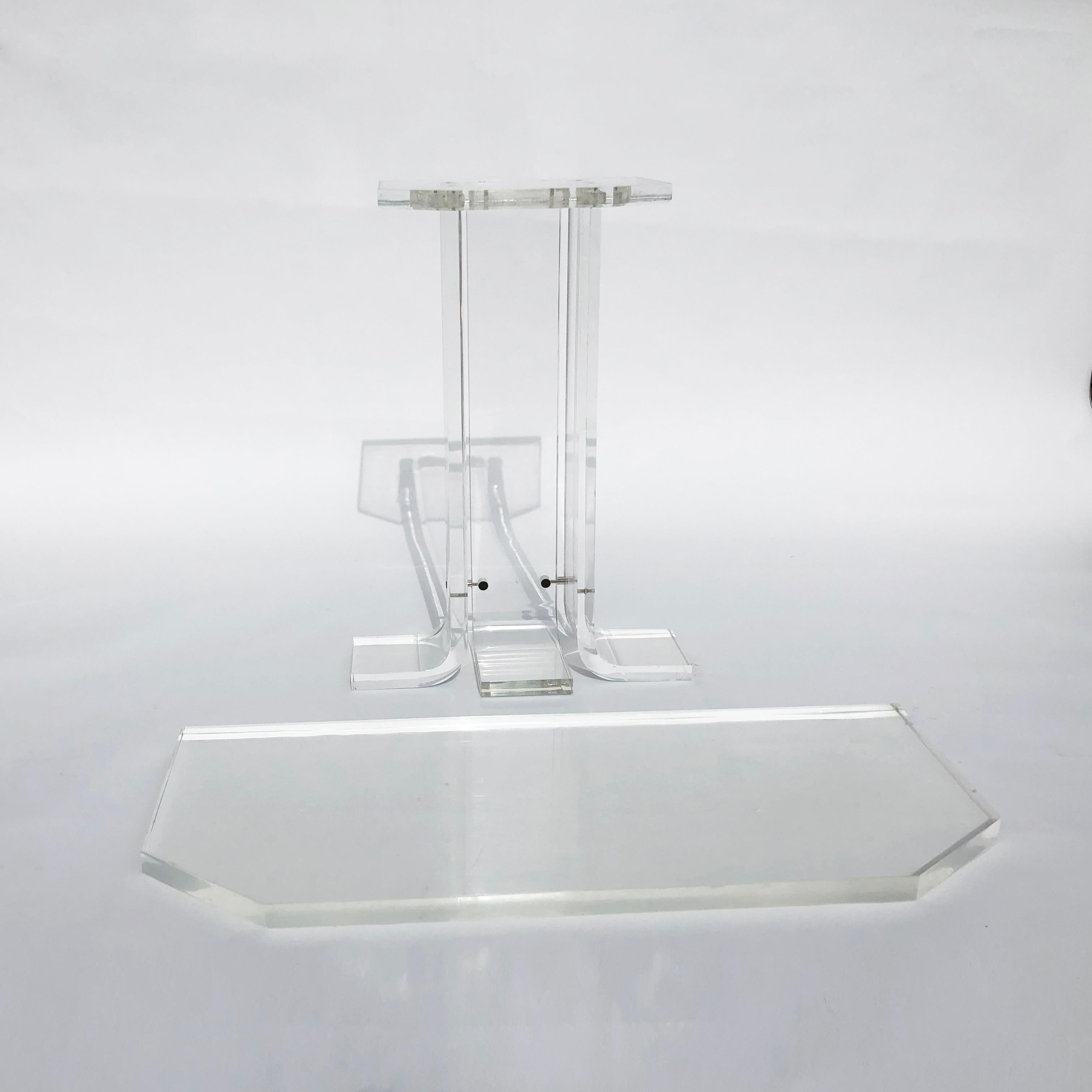 Lucite Console Table 1970s Hollywood Regency Vintage Acrylic Perspex postmodern  For Sale 7