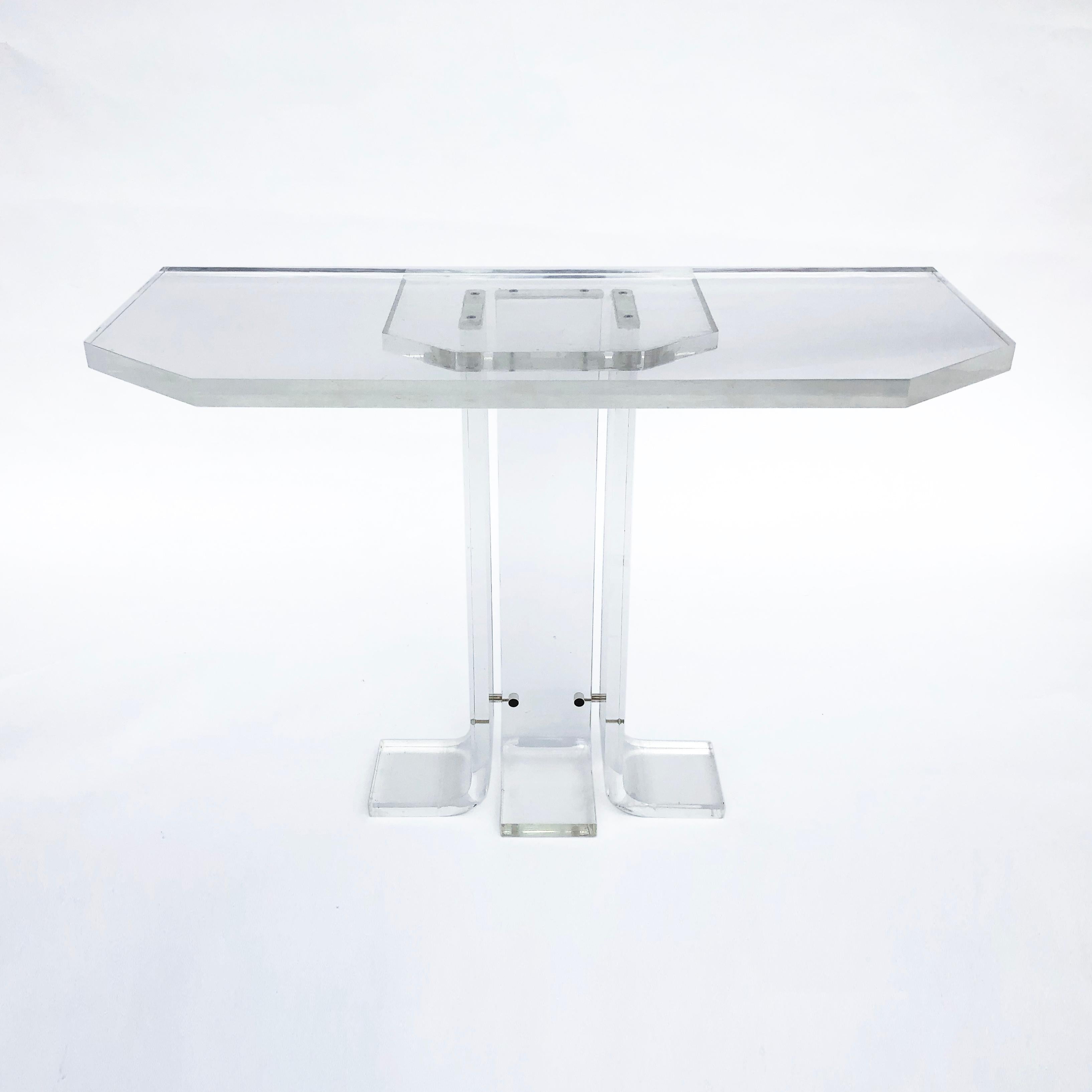 Lucite Console Table 1970s Hollywood Regency Vintage Acrylic Perspex postmodern  In Good Condition For Sale In London, GB