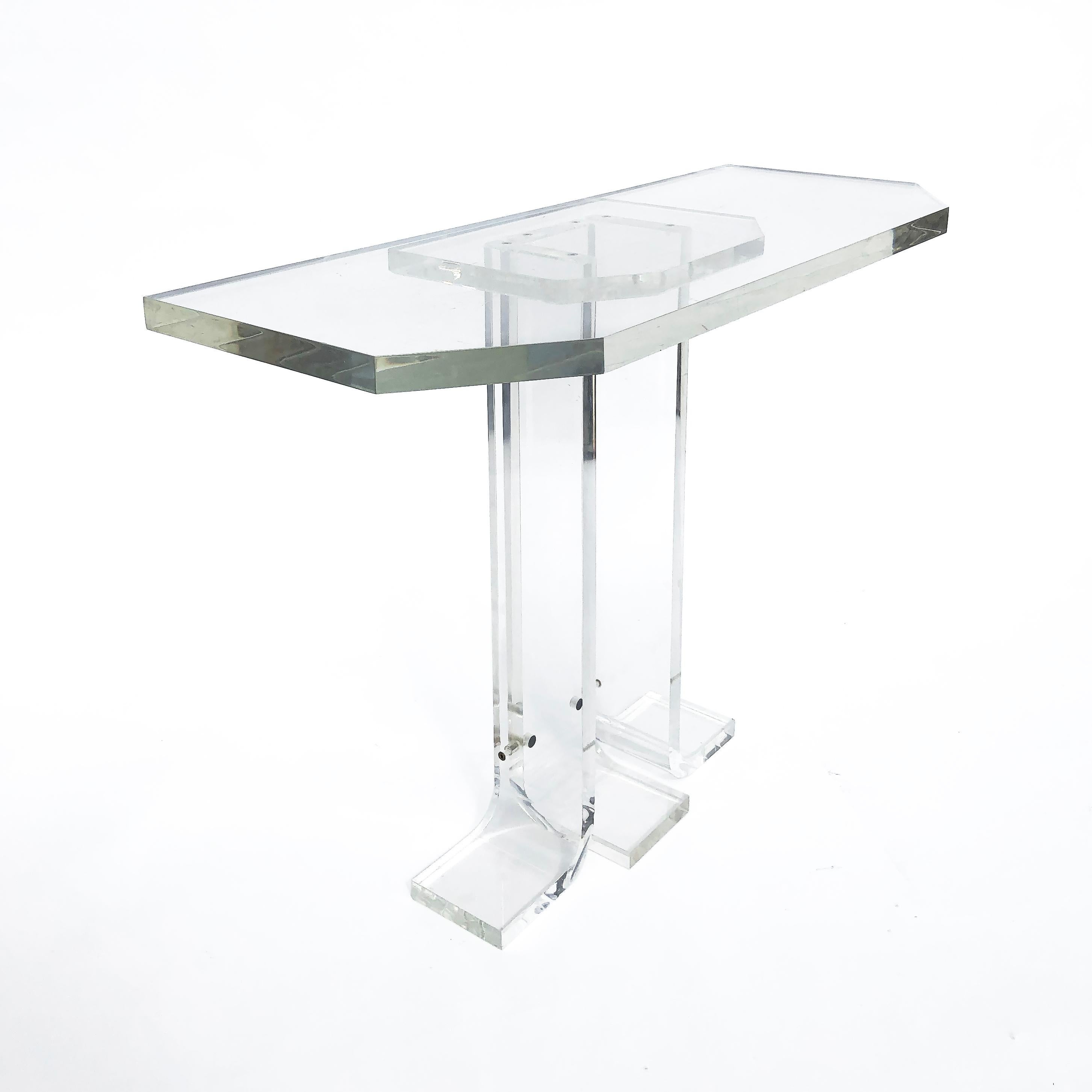 Lucite Console Table 1970s Hollywood Regency Vintage Acrylic Perspex postmodern  For Sale 1